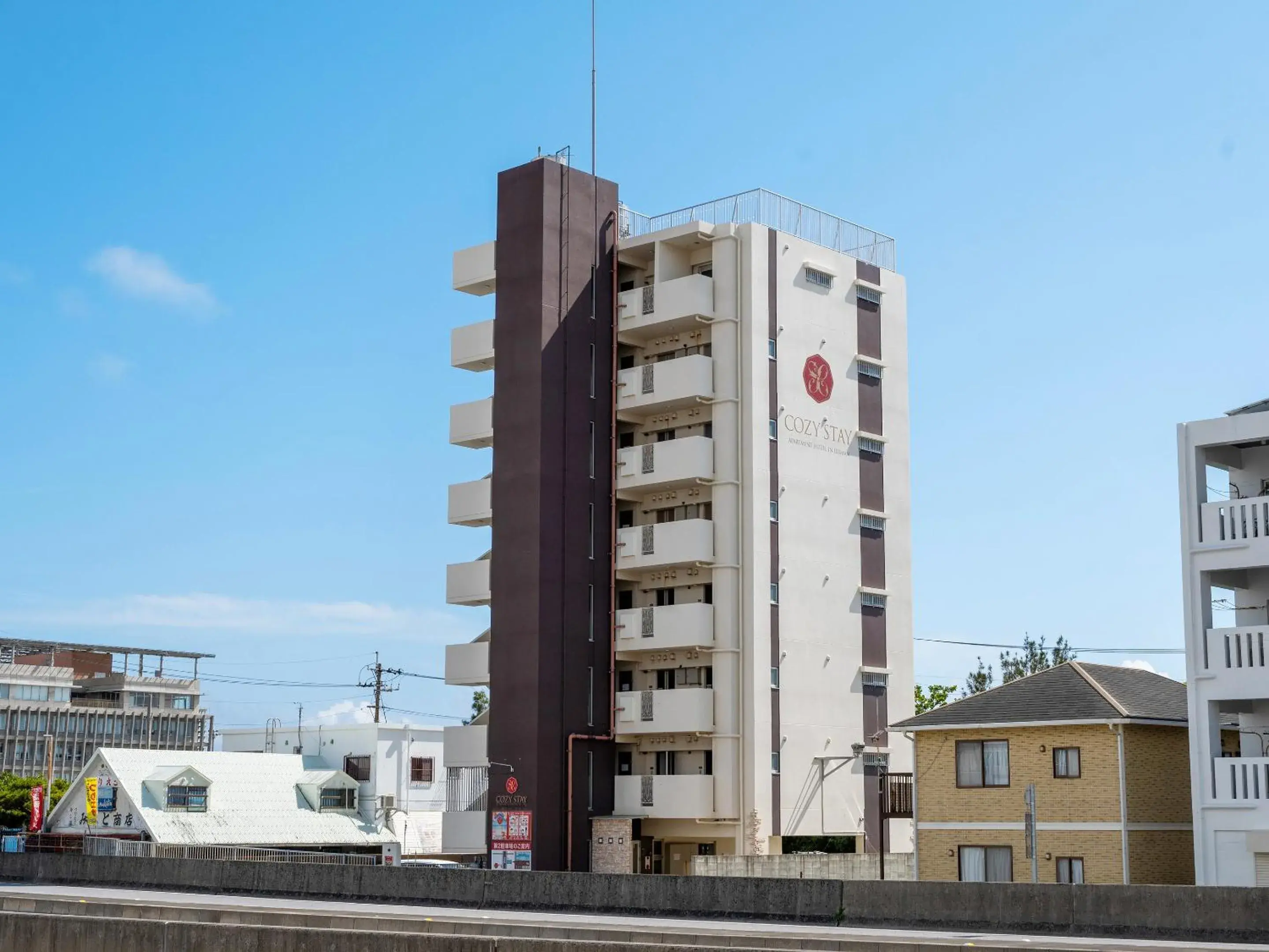 Property building in Cozy Stay In Itoman Property building in Cozy Stay In Itoman