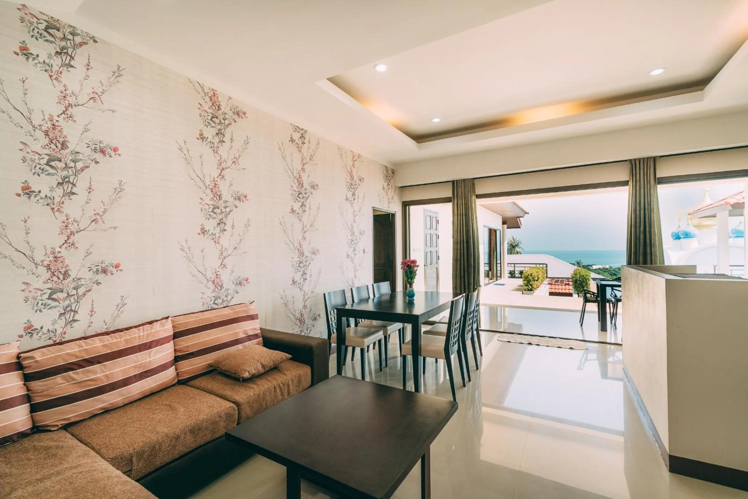 Seating area in Lilu Villa In Lamai