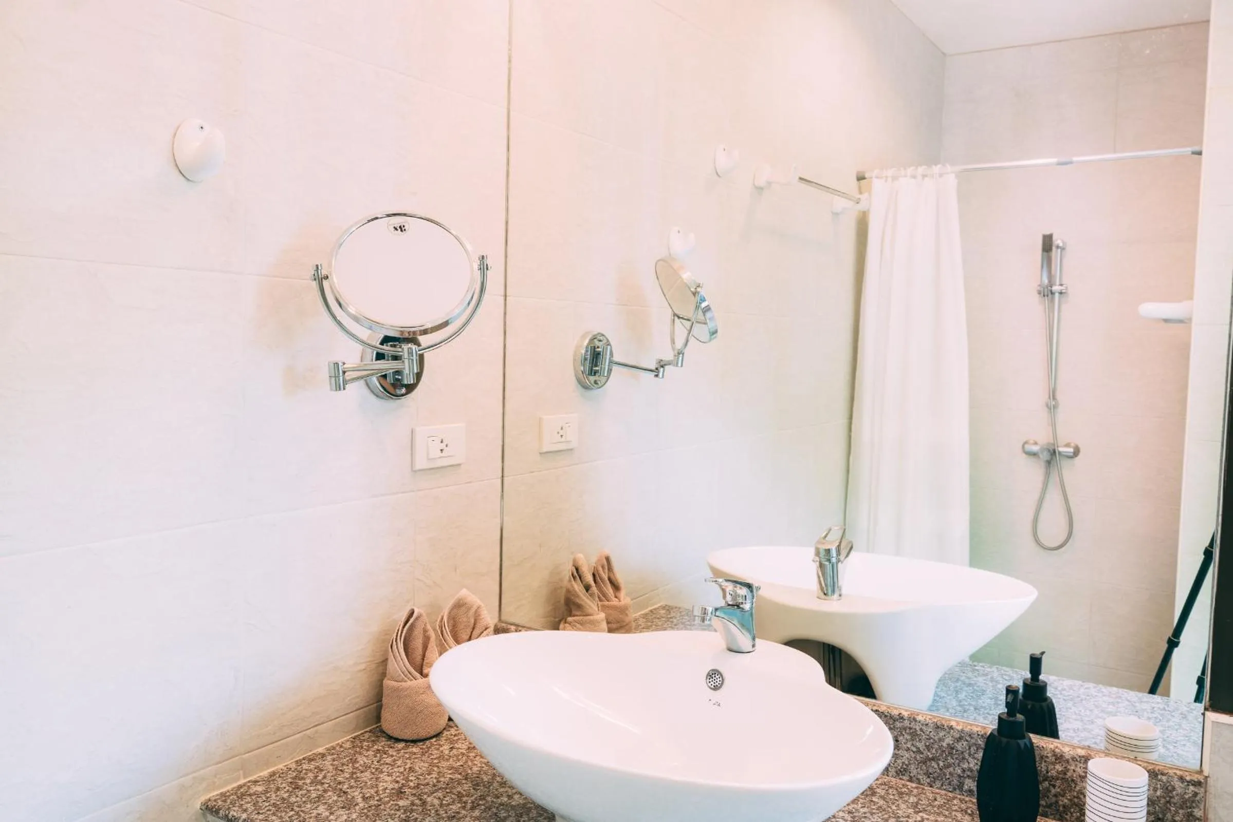 Bathroom in Lilu Villa In Lamai