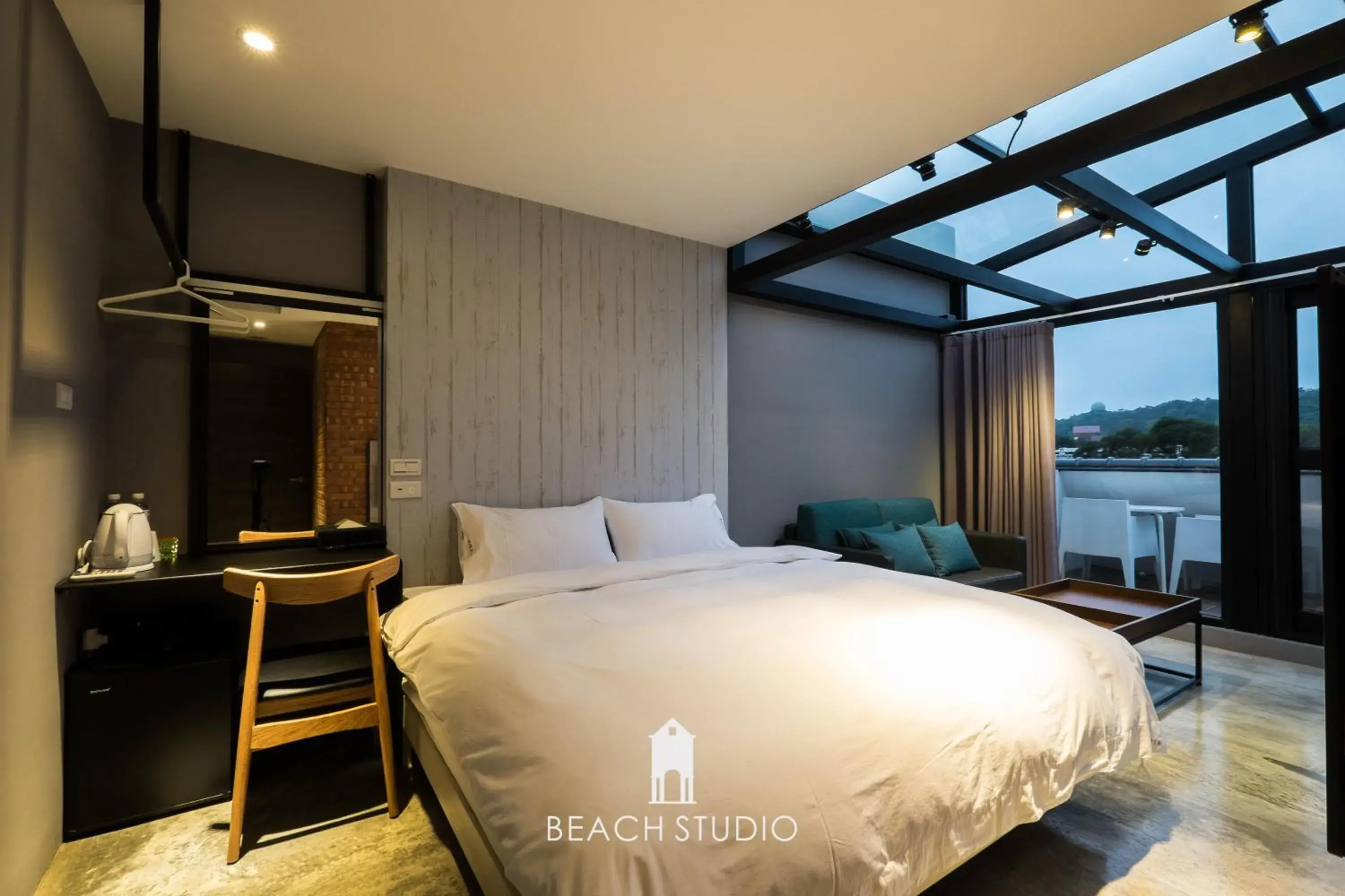 Double Room with Mountain View in Man Man Bnb Double Room with Mountain View in Man Man Bnb