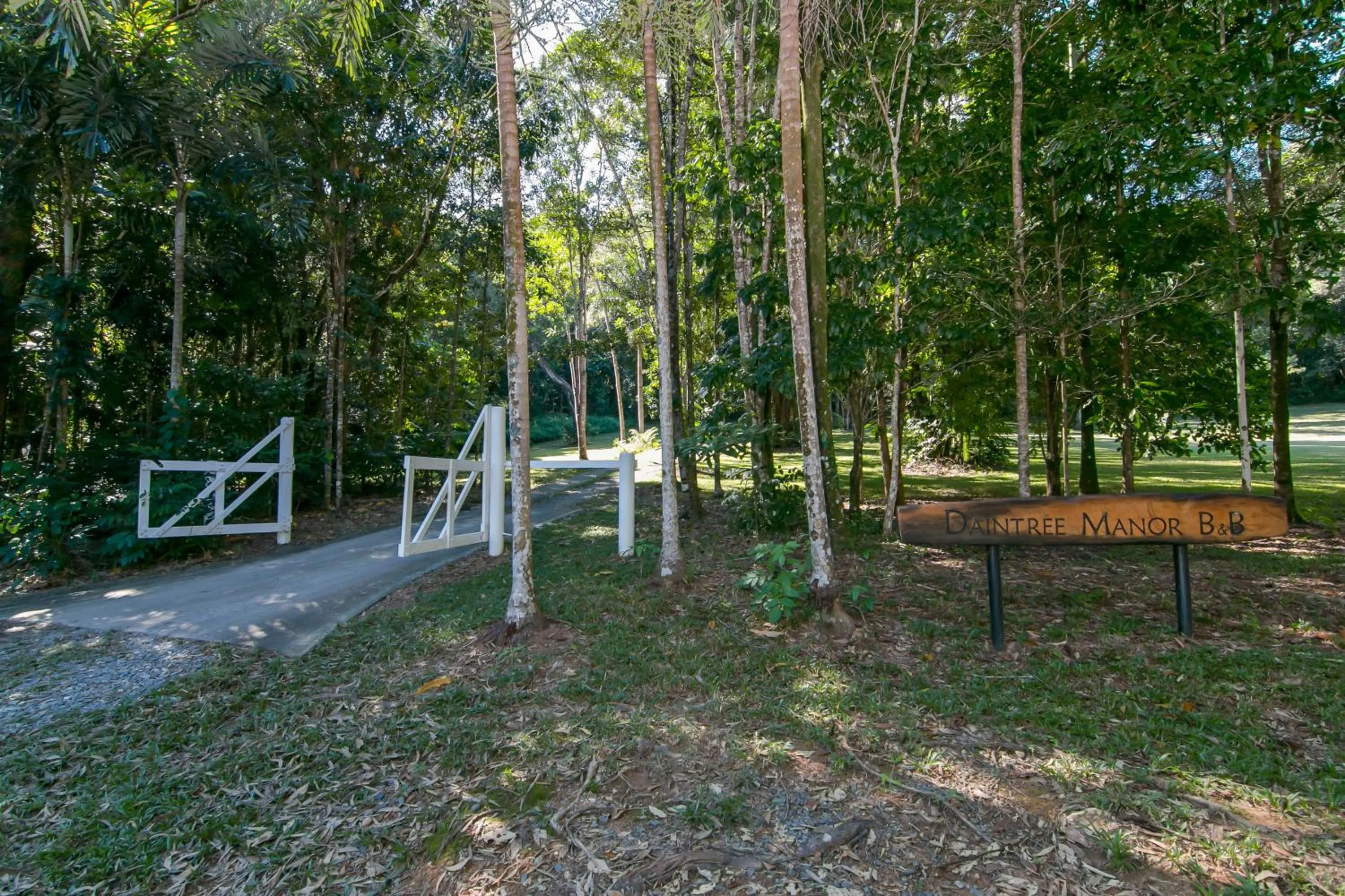 Street view in Daintree Manor B&B