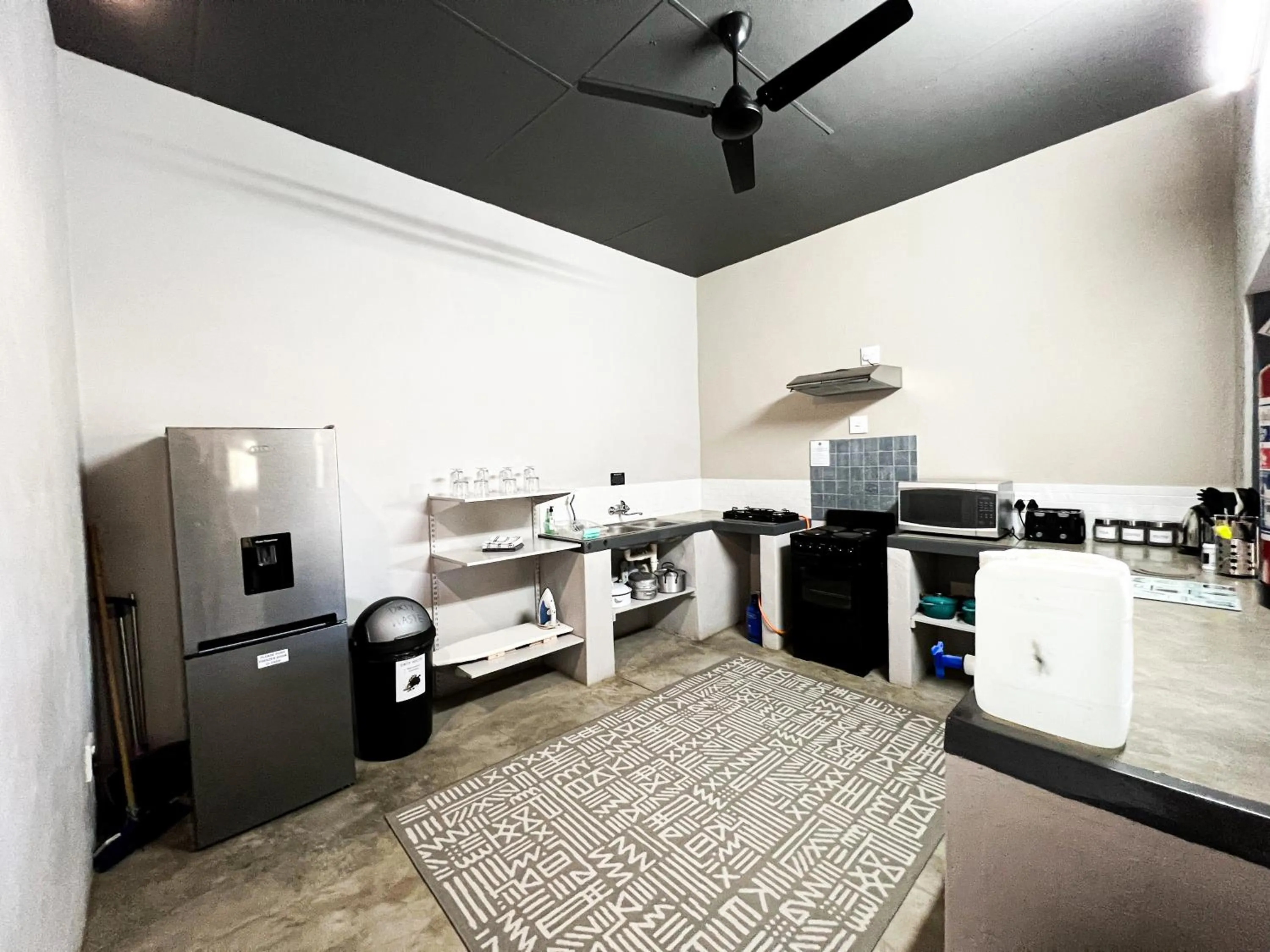 Kitchen or kitchenette in 24 Degrees South Country Estate