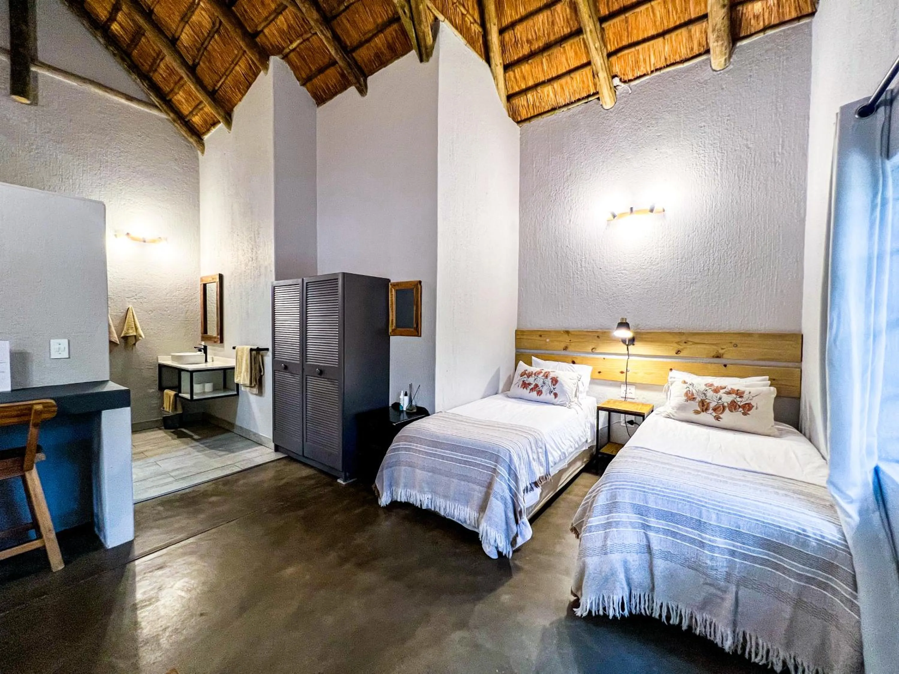 Bedroom, Bed in 24 Degrees South Country Estate