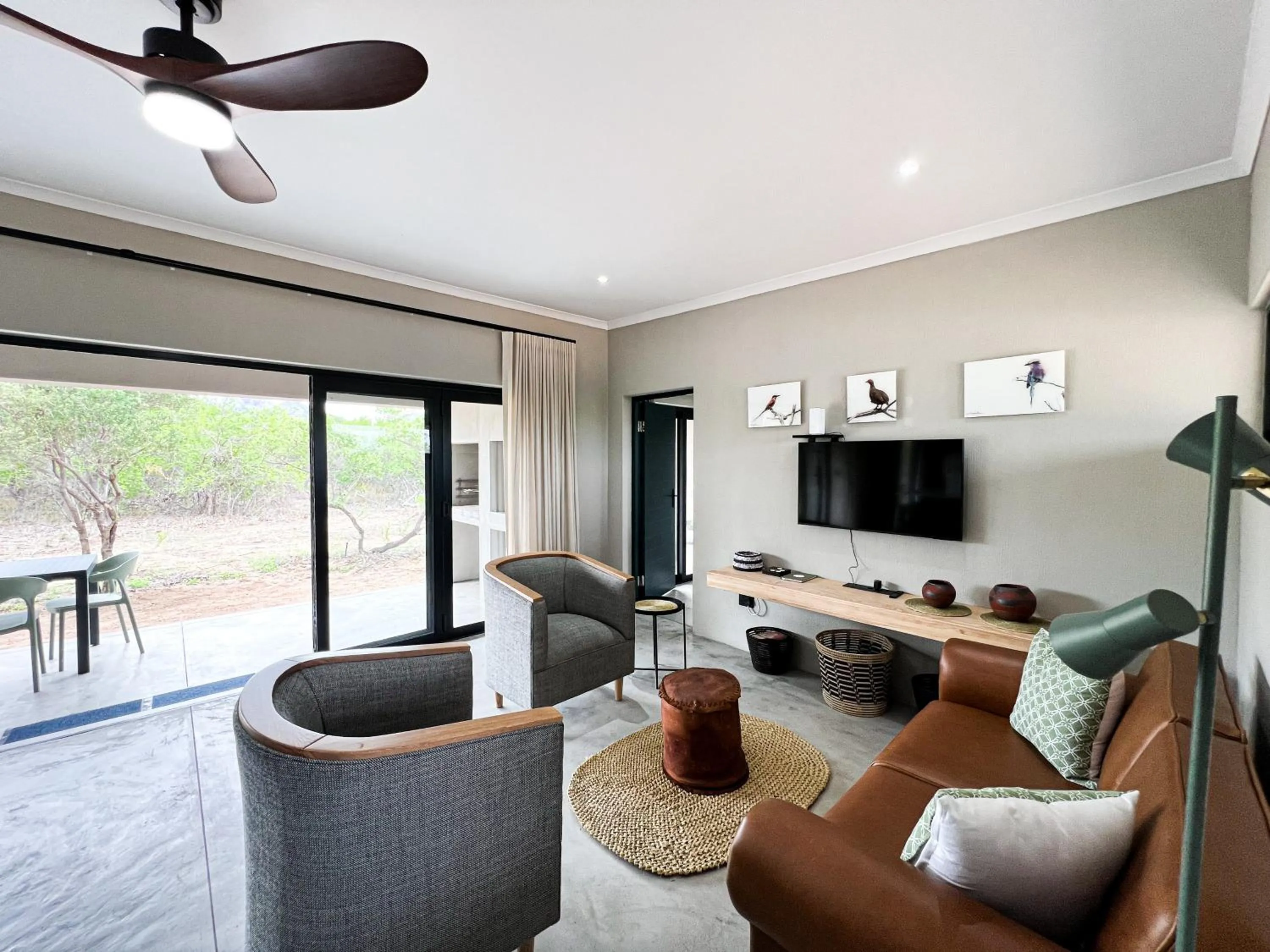 TV and multimedia in 24 Degrees South Country Estate