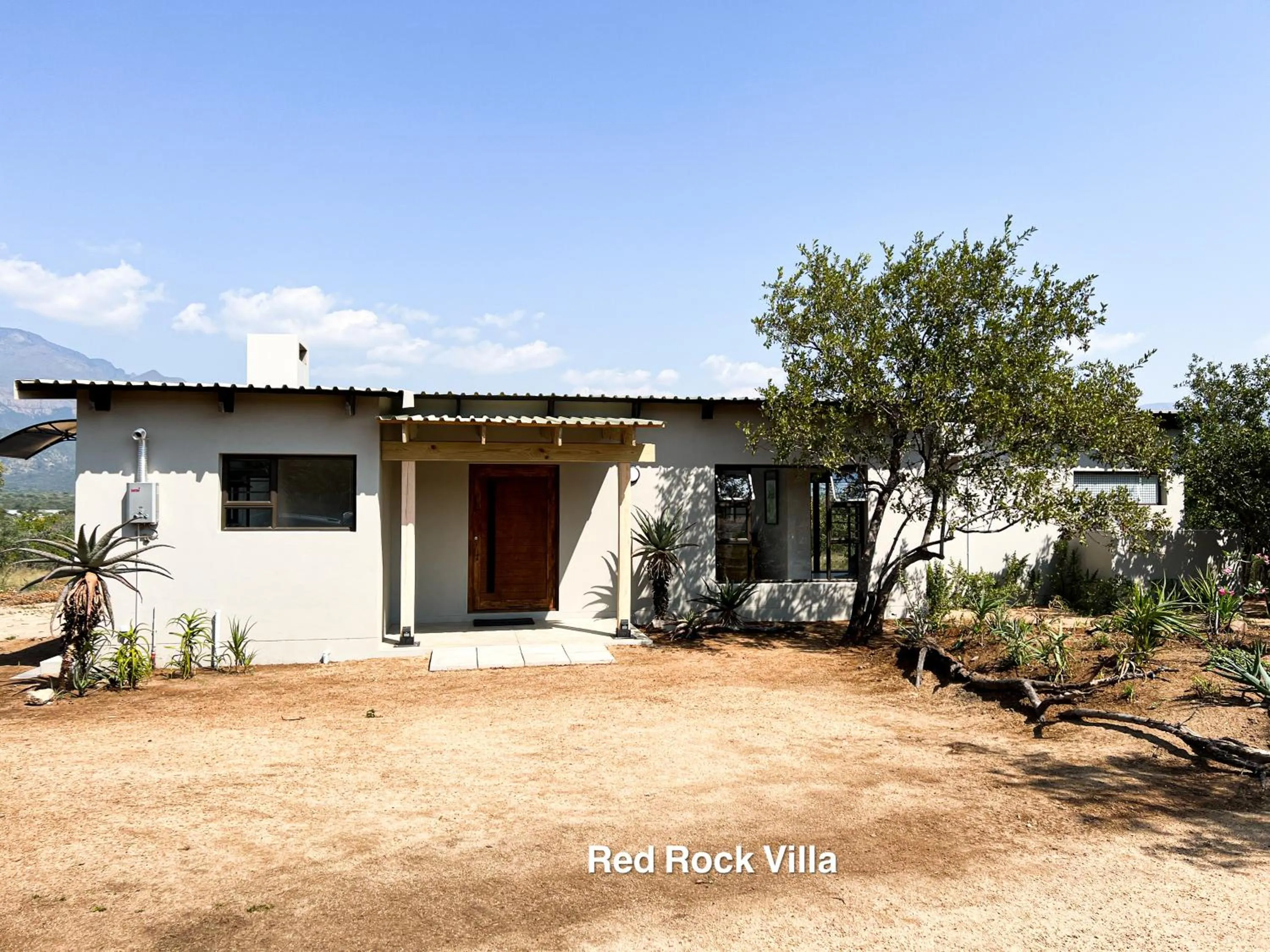 Property building in 24 Degrees South Country Estate