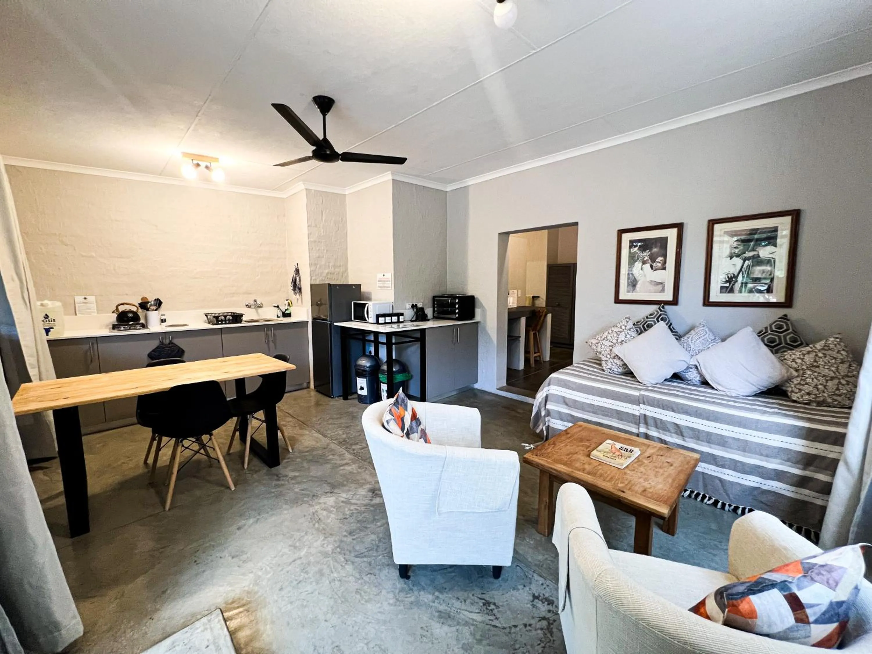 Kitchen or kitchenette in 24 Degrees South Country Estate