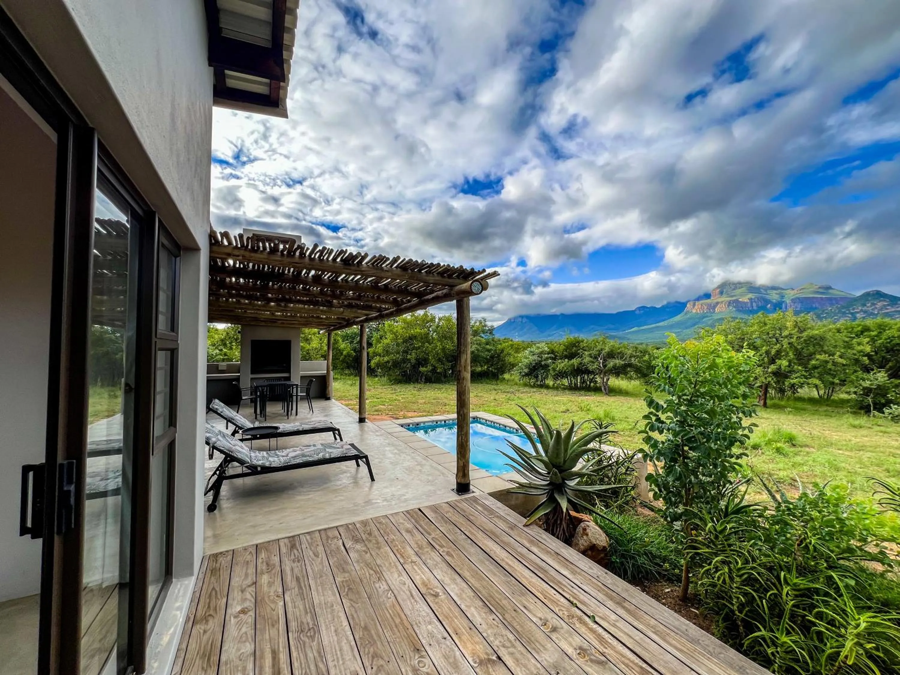 Mountain view in 24 Degrees South Country Estate