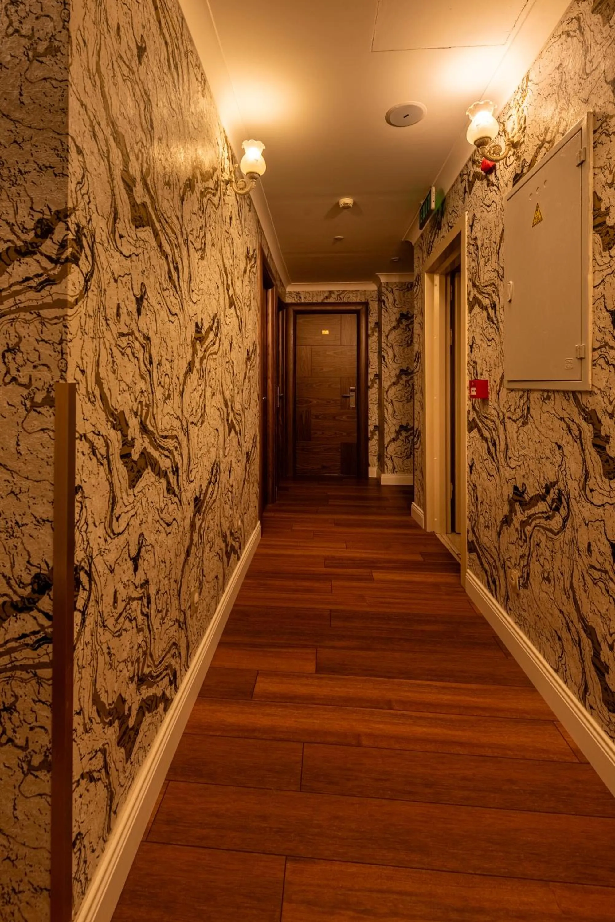 Lobby or reception in Golden Dream Otel