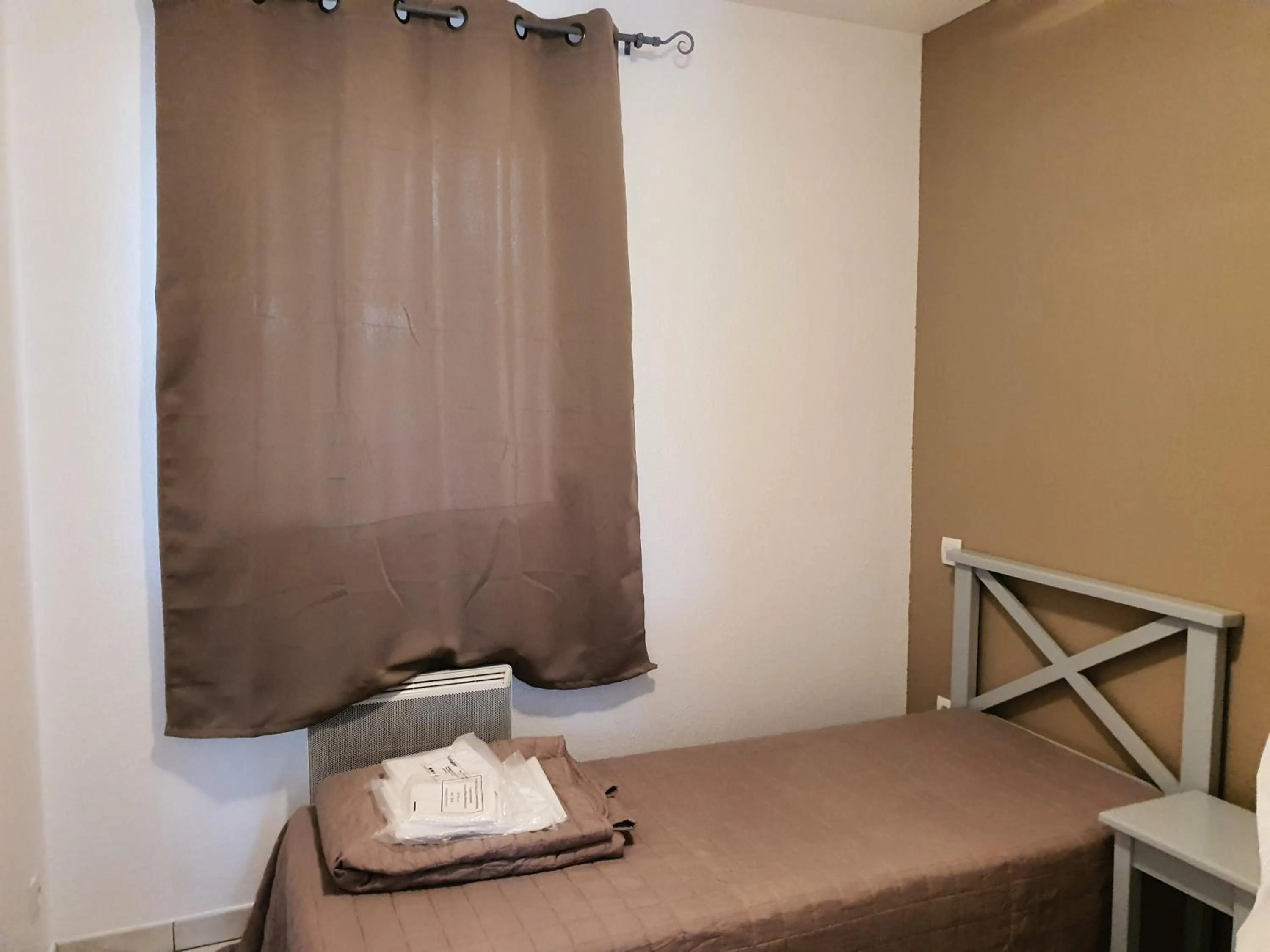 Bedroom, Bed in Laouchet Le Hameau des Grands Lacs