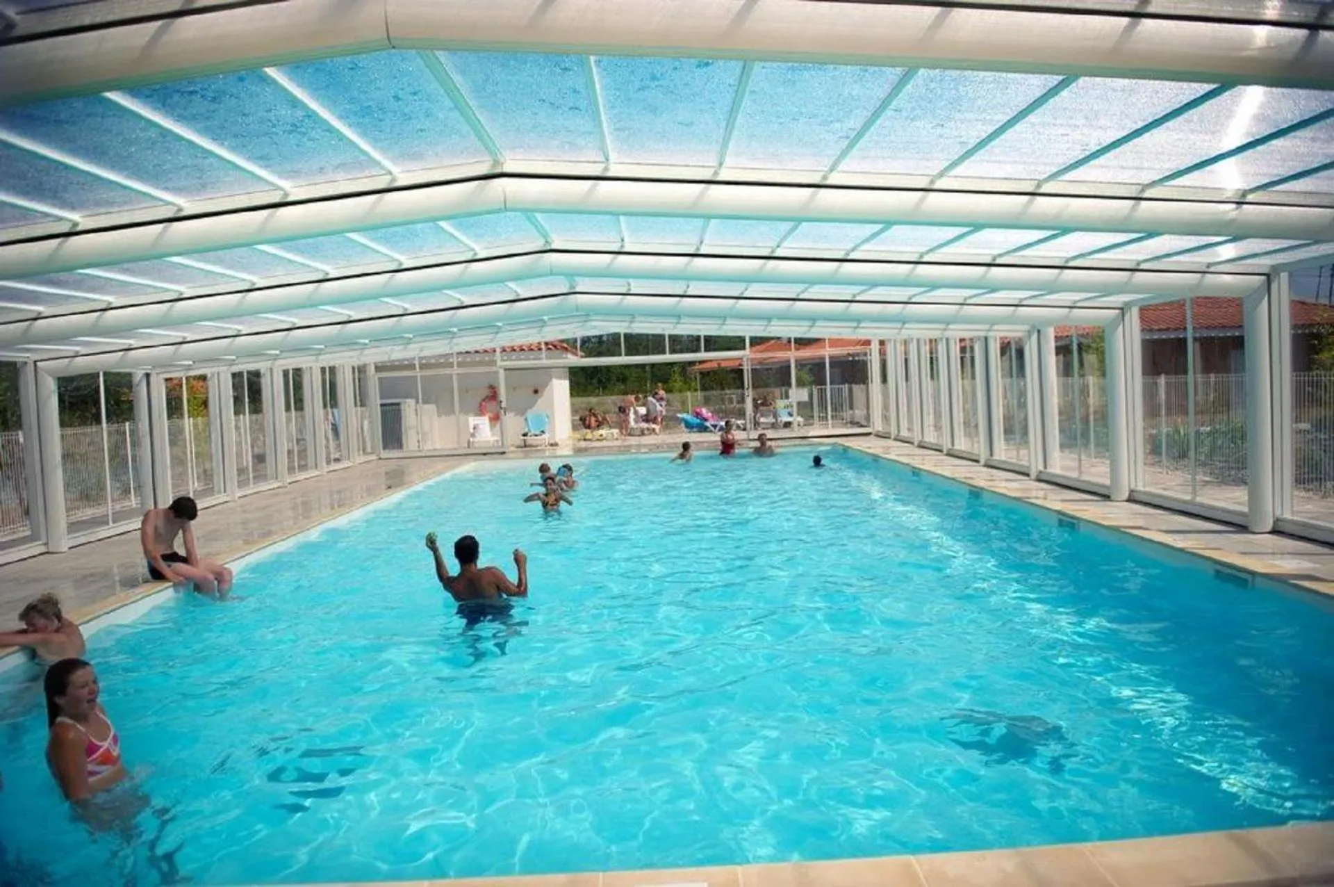 Swimming pool in Laouchet Le Hameau des Grands Lacs