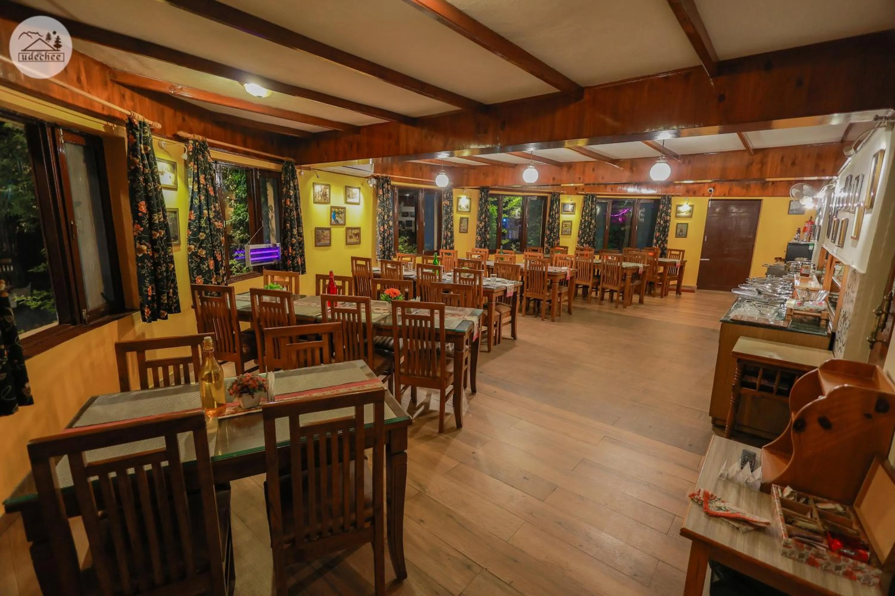 Hotel Udechee Huts, McLeod Ganj