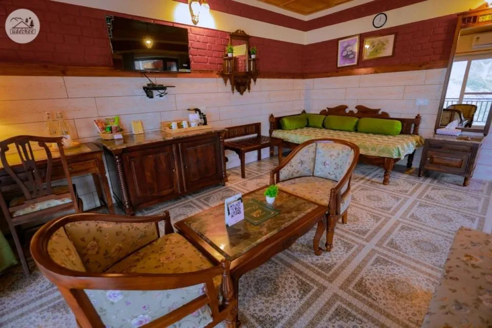 Hotel Udechee Huts, McLeod Ganj