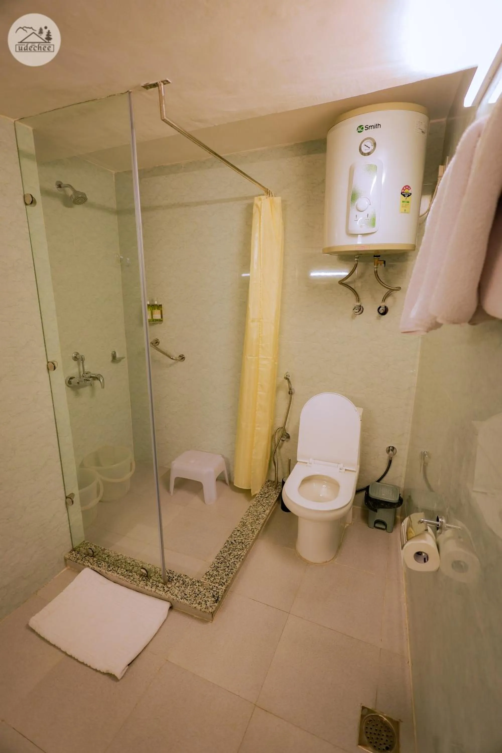 Hotel Udechee Huts, McLeod Ganj