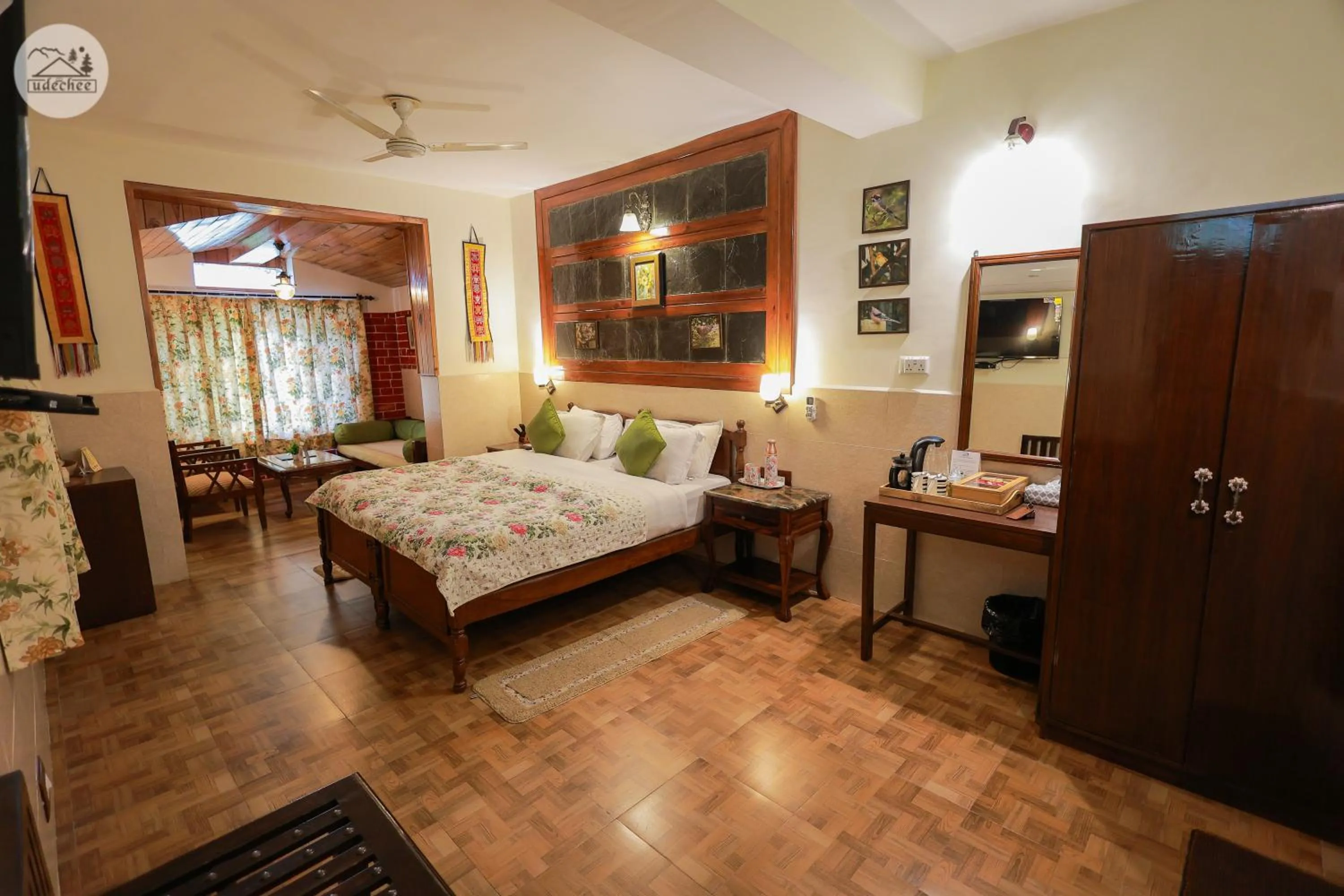 Bed in Hotel Udechee Huts, McLeod Ganj