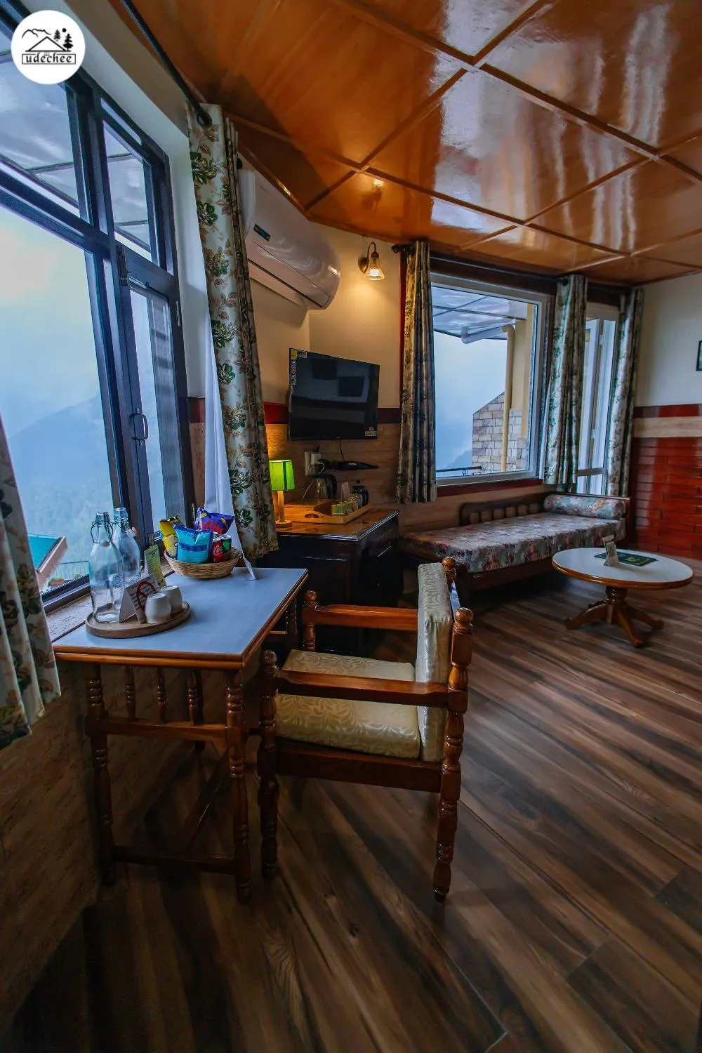 Hotel Udechee Huts, McLeod Ganj