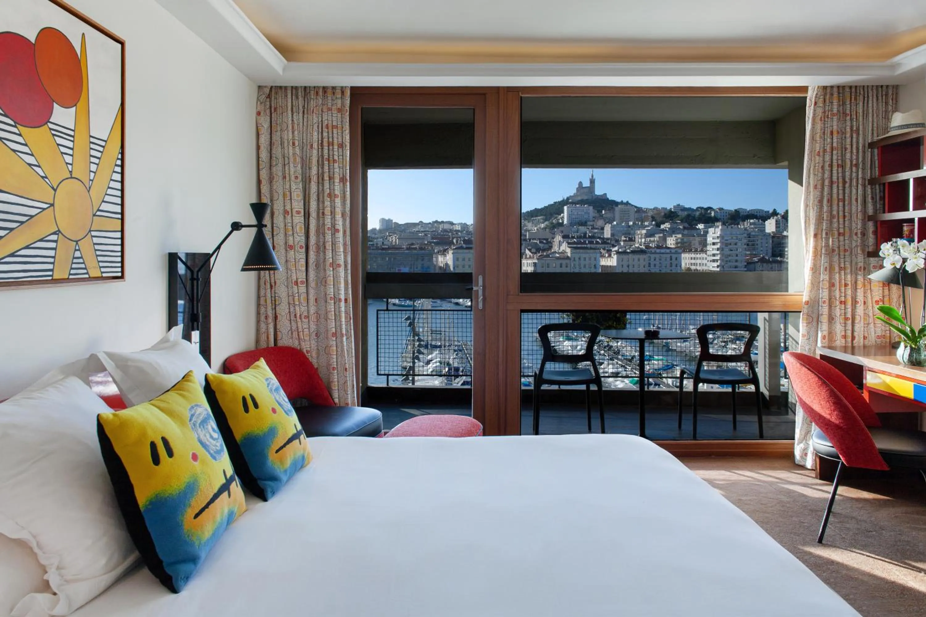 Bed in La Residence Du Vieux Port