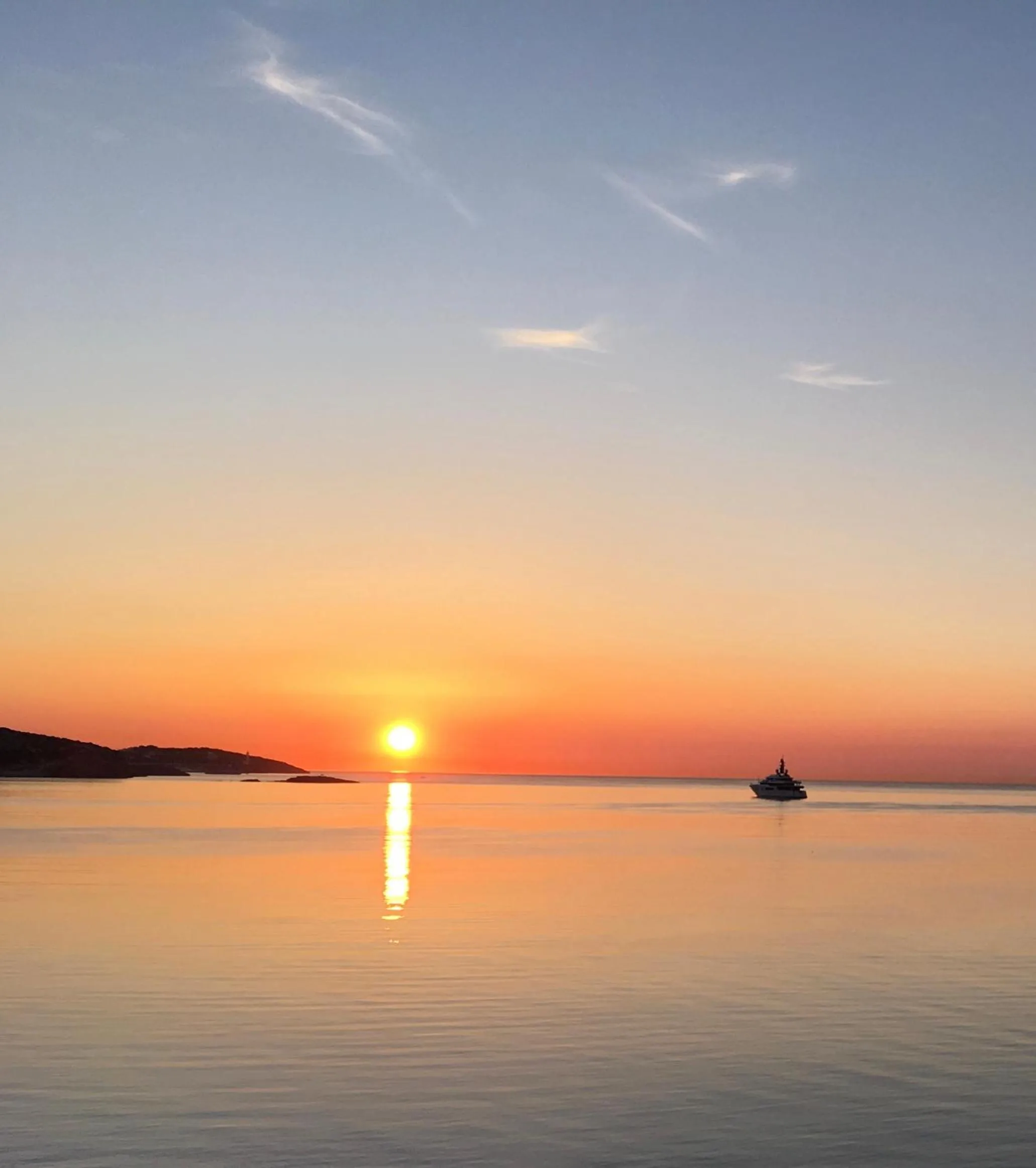 Beach in Enkala Apartamentos