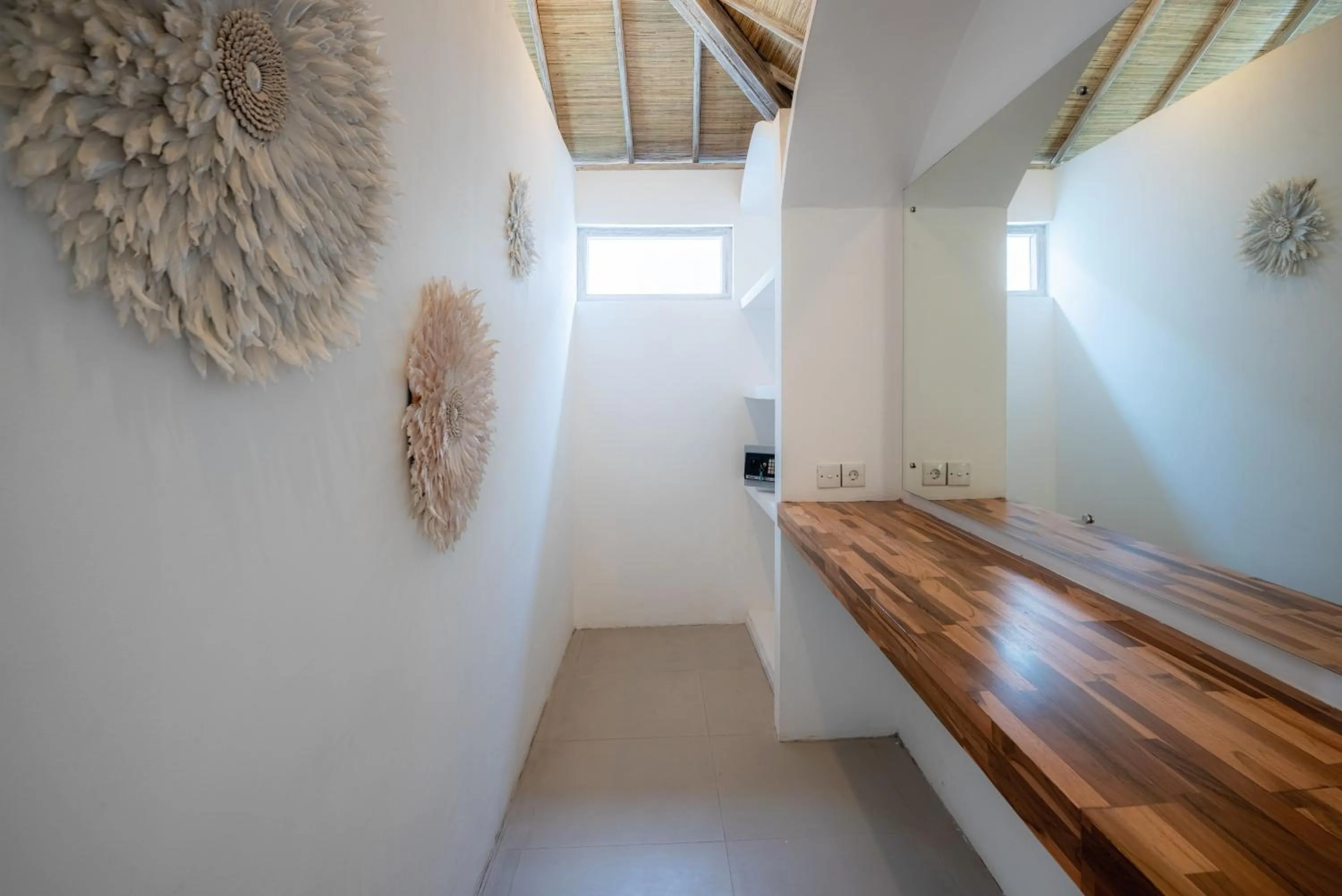 wardrobe in Villa Dipta