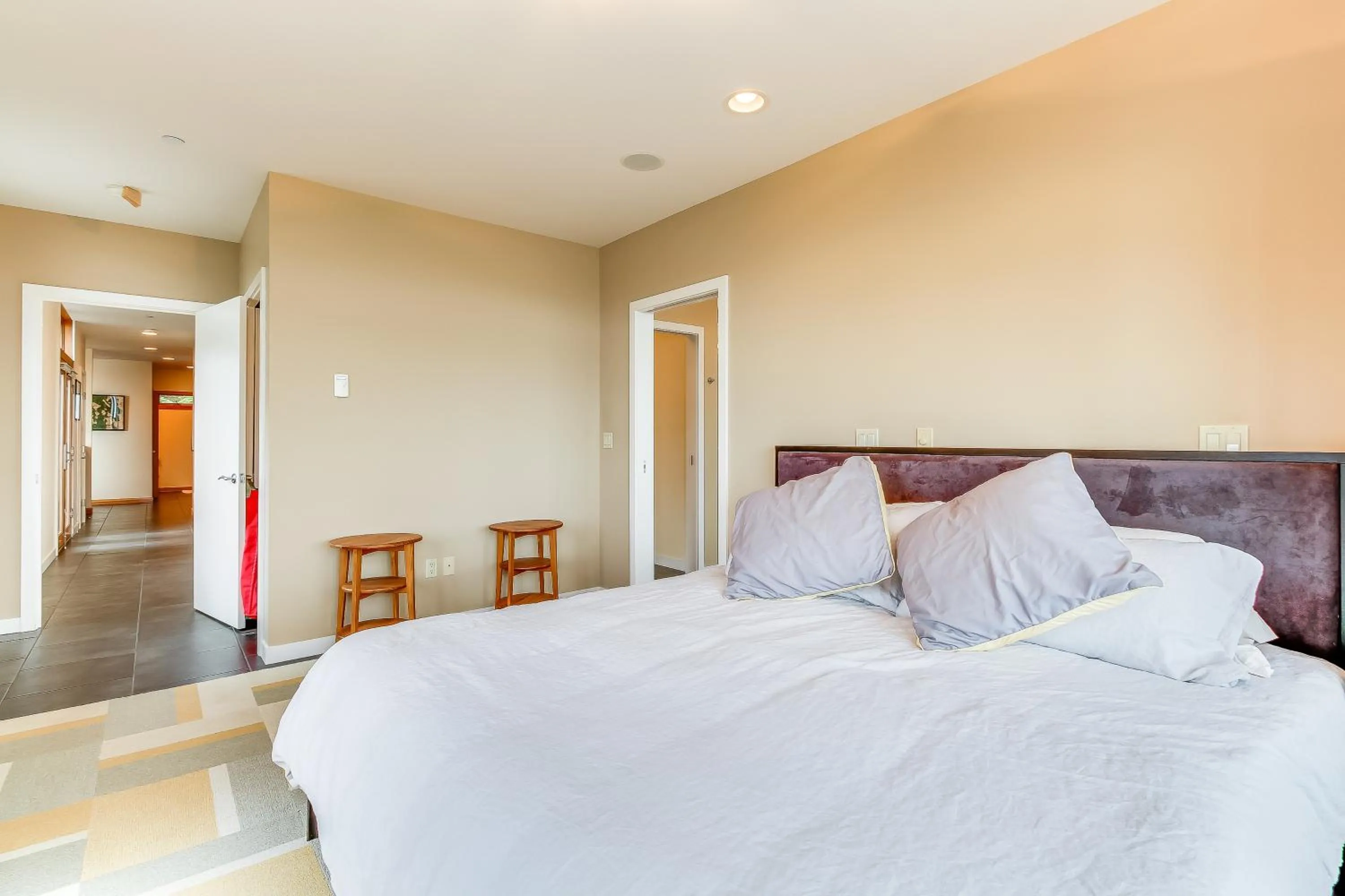 Bed in Fidalgo Island Waterfront Stunner