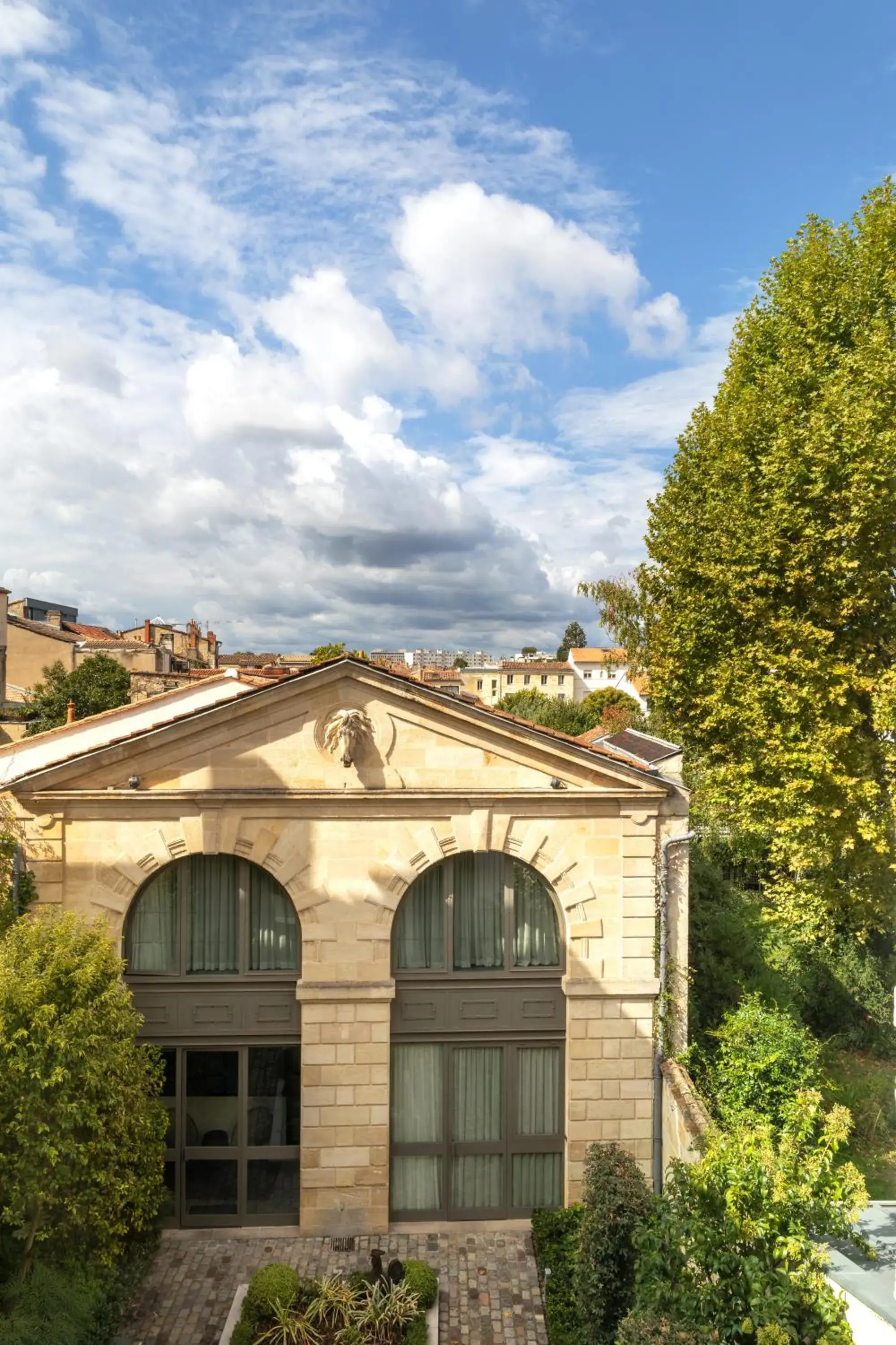 Facade/entrance in Hôtel La Maison Bord'eaux Facade/entrance in Hôtel La Maison Bord'eaux