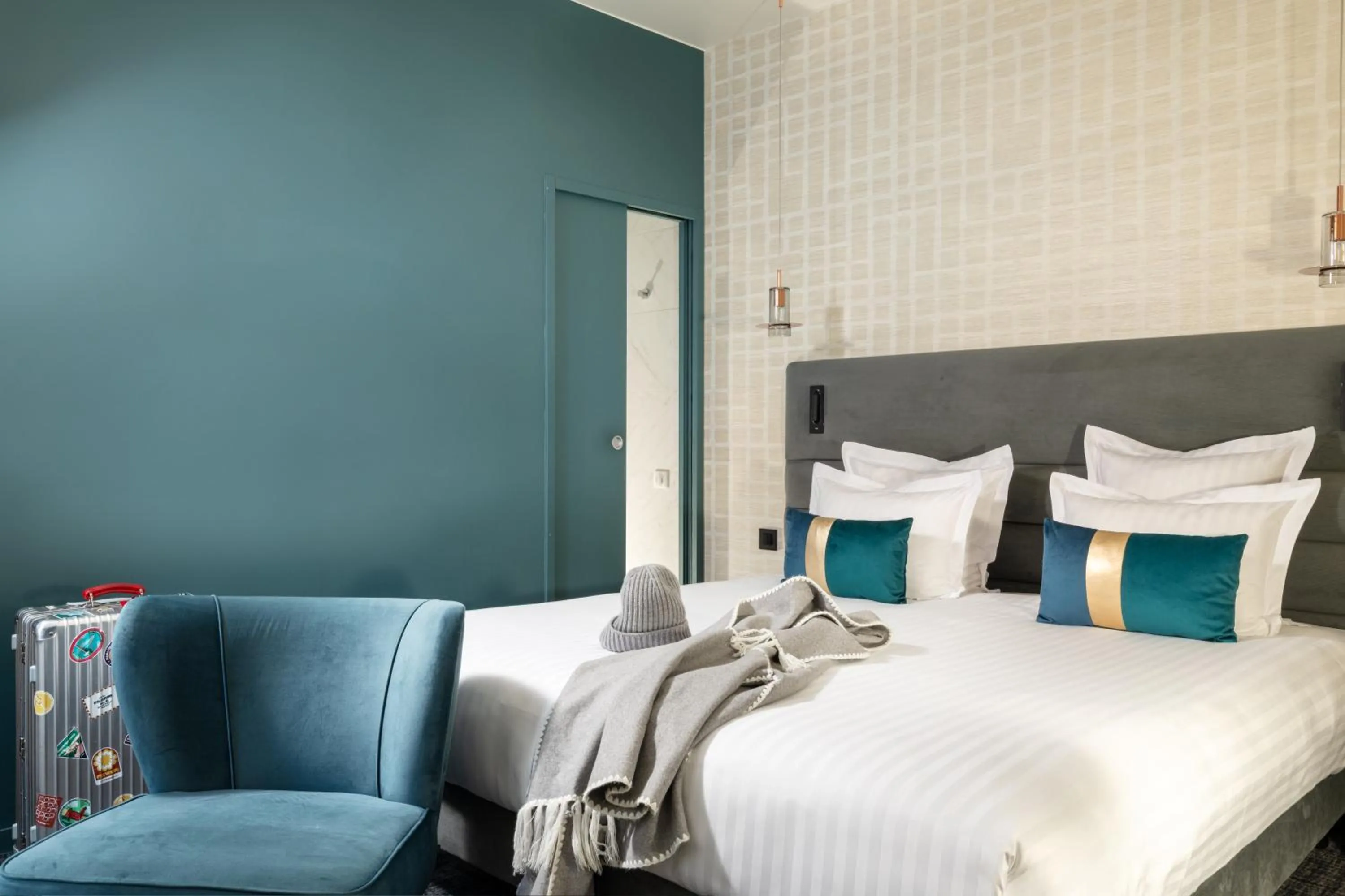 Bed in Hôtel La Maison Bord'eaux