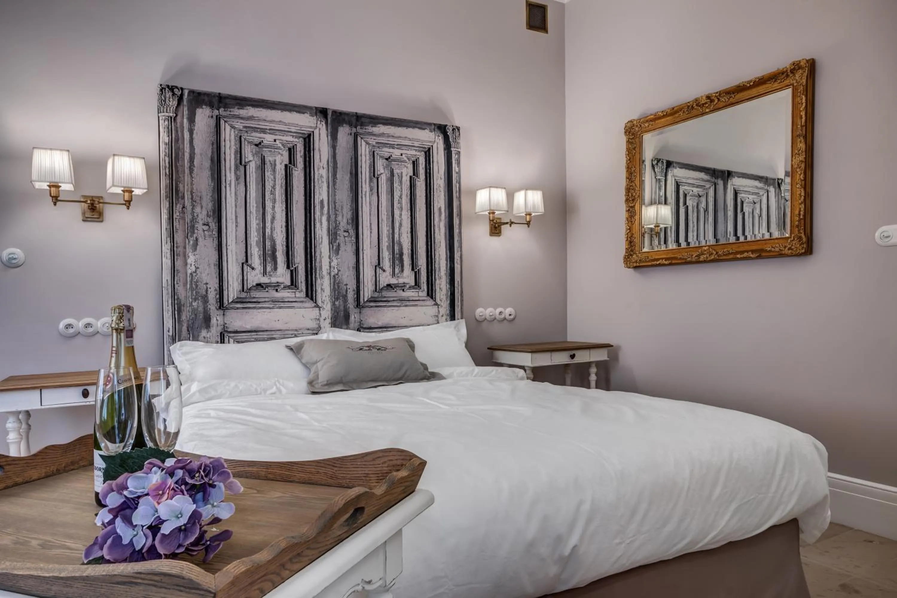 Photo of the whole room, Bed in Hotel & Spa Pałac Mała Wieś