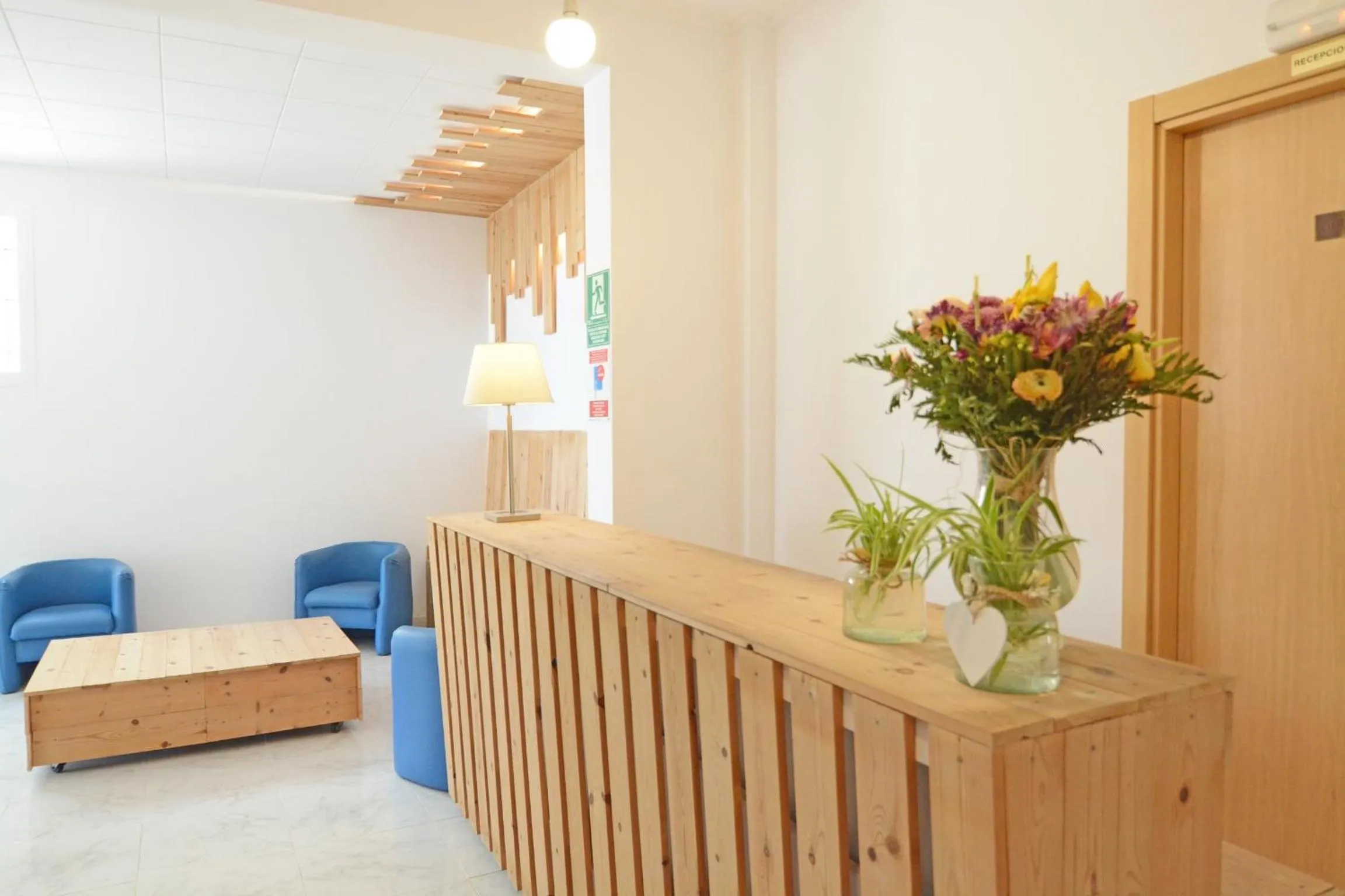 Lobby or reception, Bed in Apartamentos Playa Sol