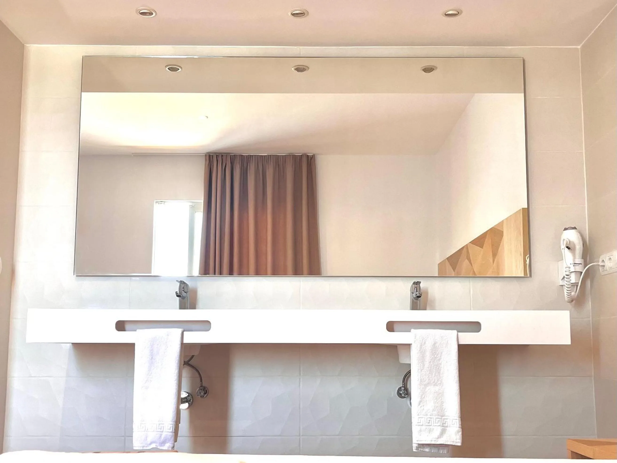 Bathroom in Apartamentos Playa Sol