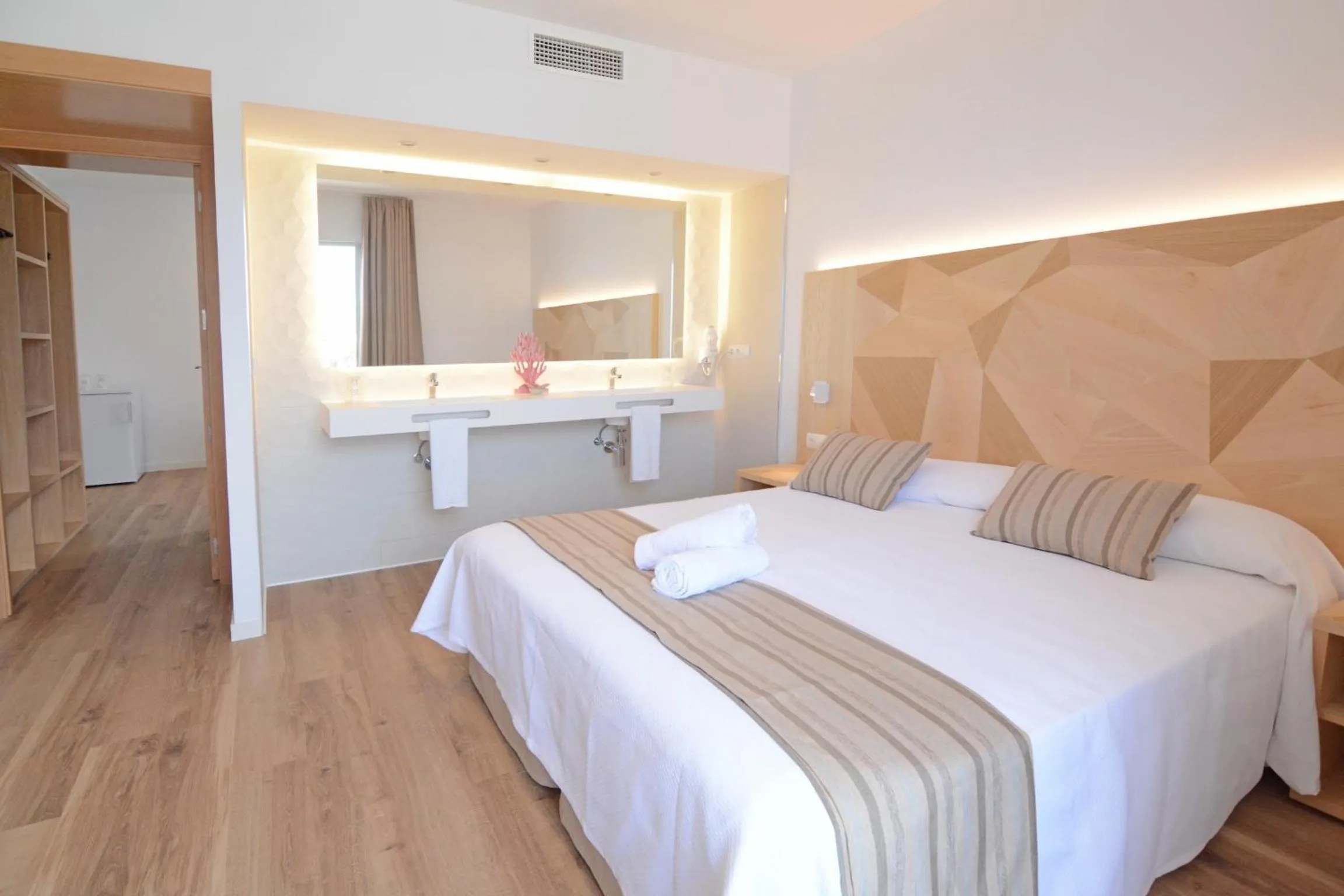 Bed in Apartamentos Playa Sol