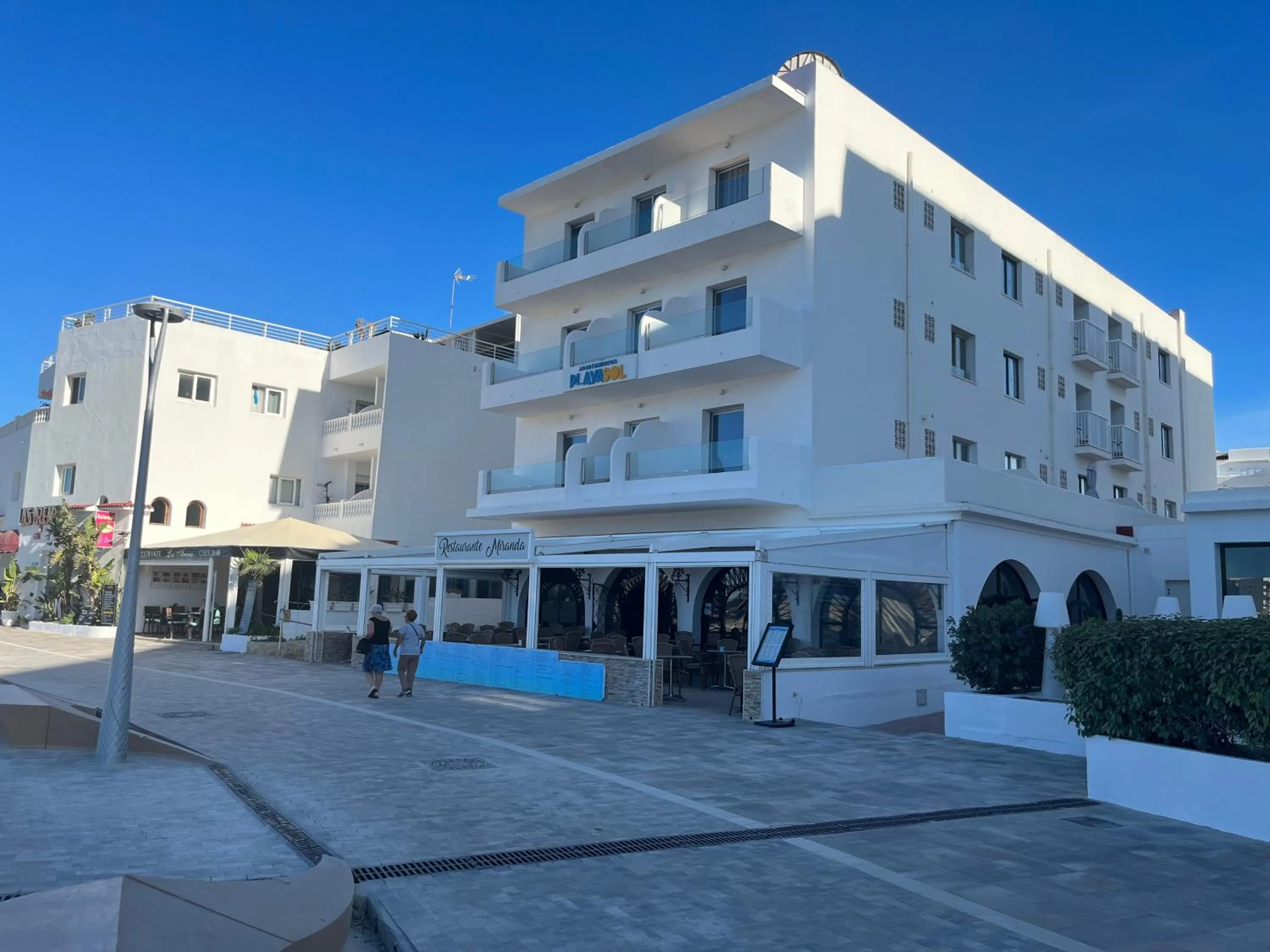 Property building in Apartamentos Playa Sol