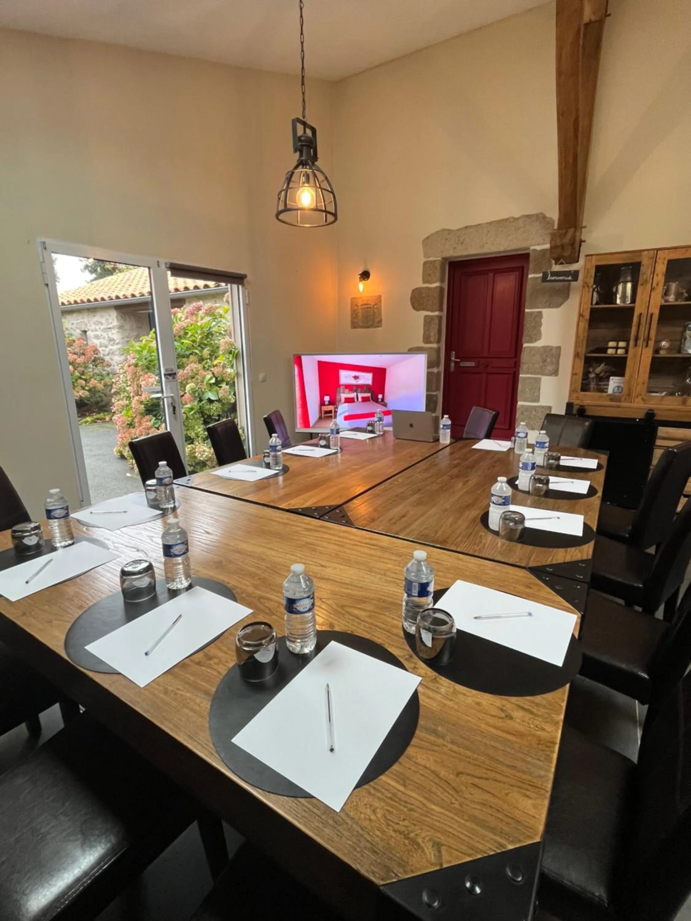 Seating area in Au Petit Bignon