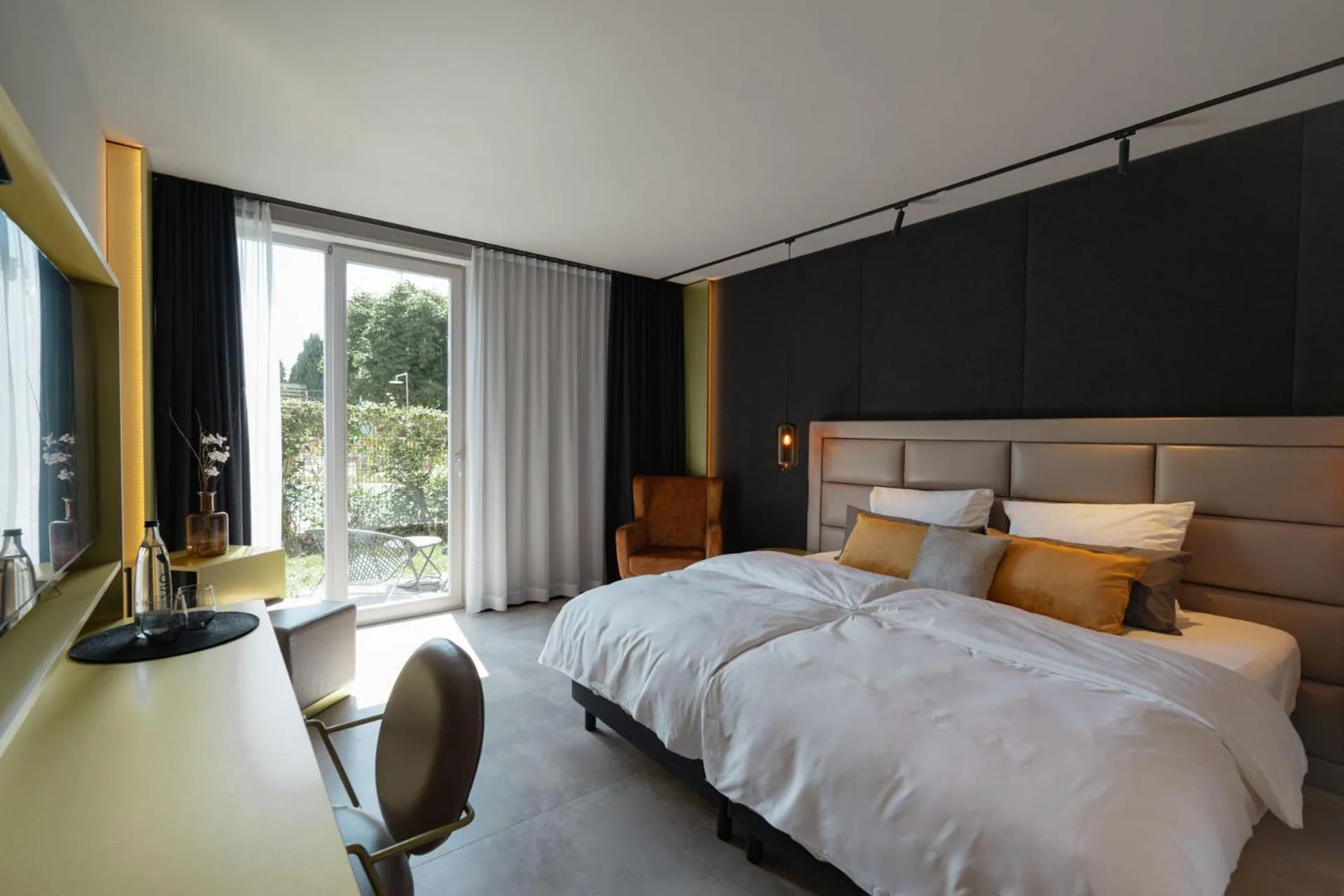 Bedroom, Bed in Scheck Hotel