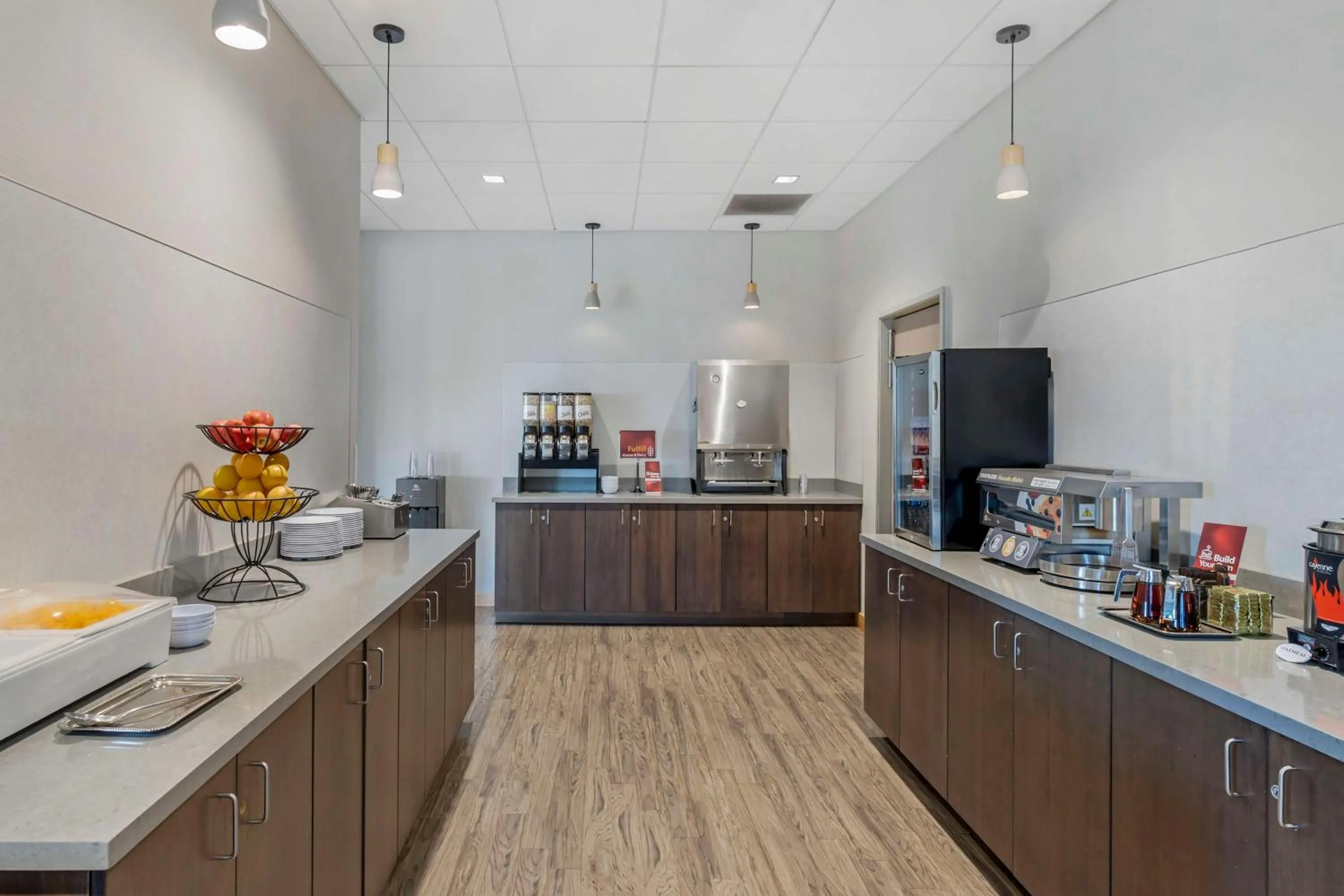 Breakfast in Best Western Plus Peppertree Nampa Civic Center Inn