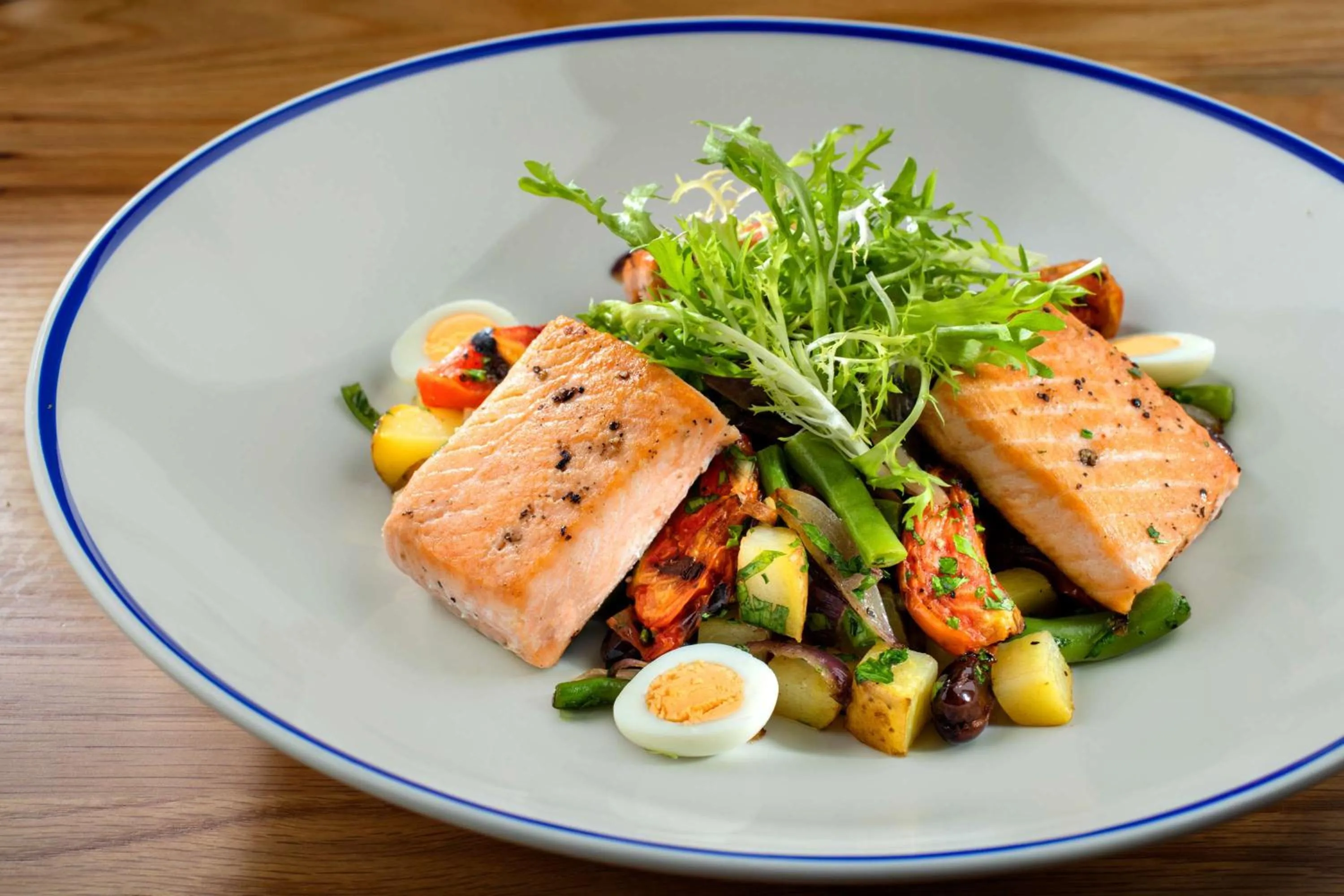 Food and drinks in Rove Trade Centre