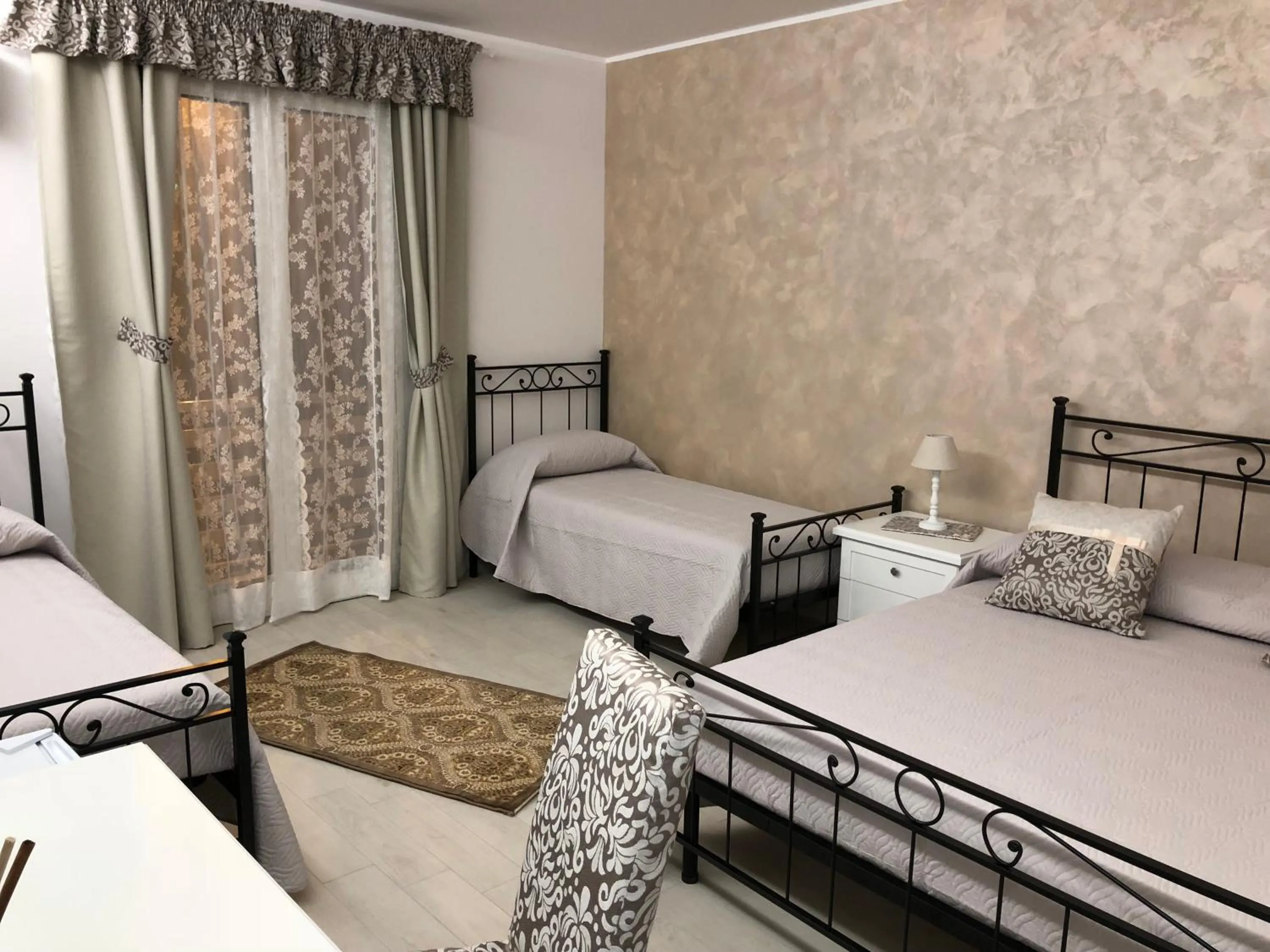 Photo of the whole room in Maison Bijou B&B