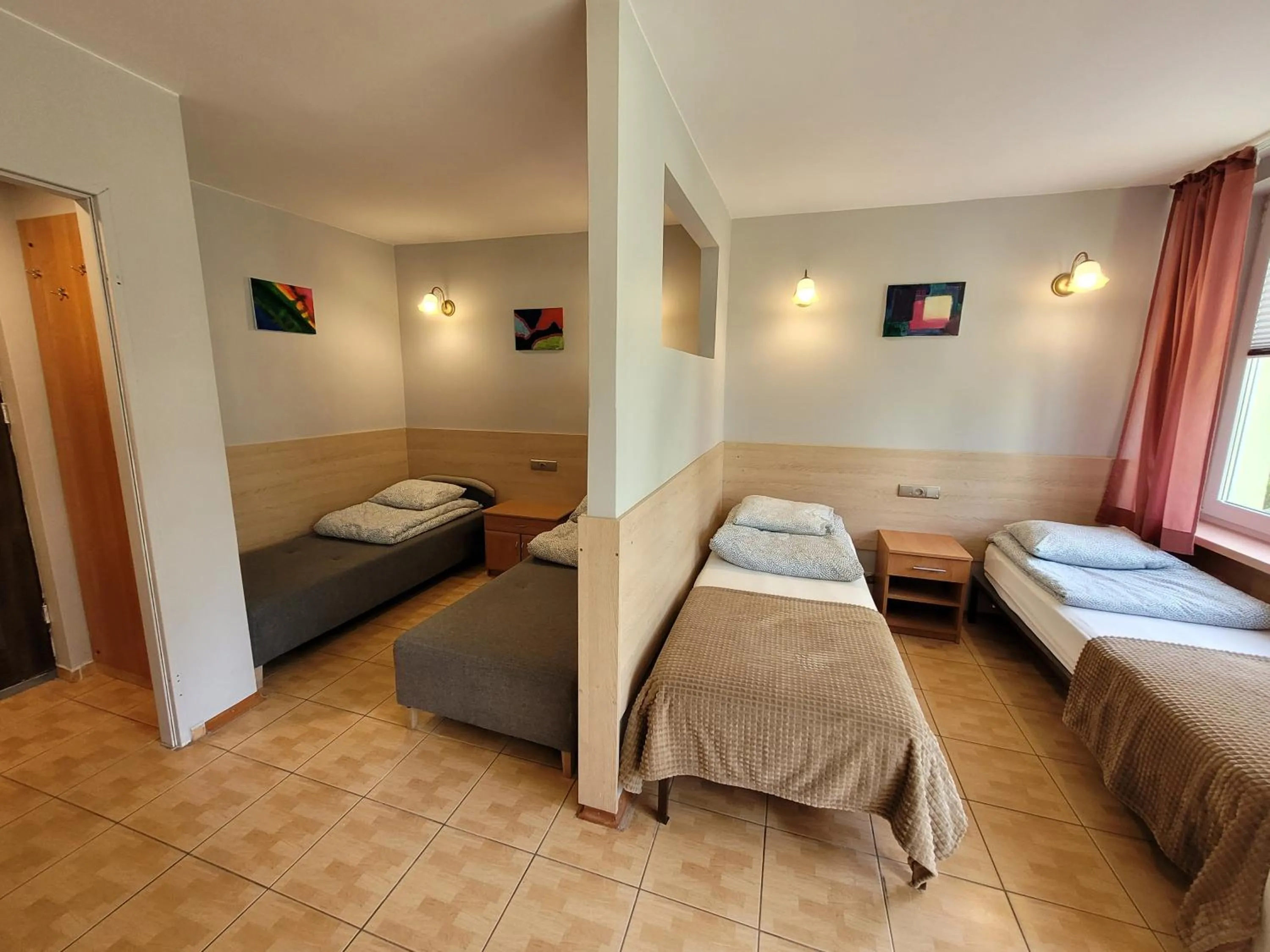 O.W. Krakus II - Domki i Pokoje