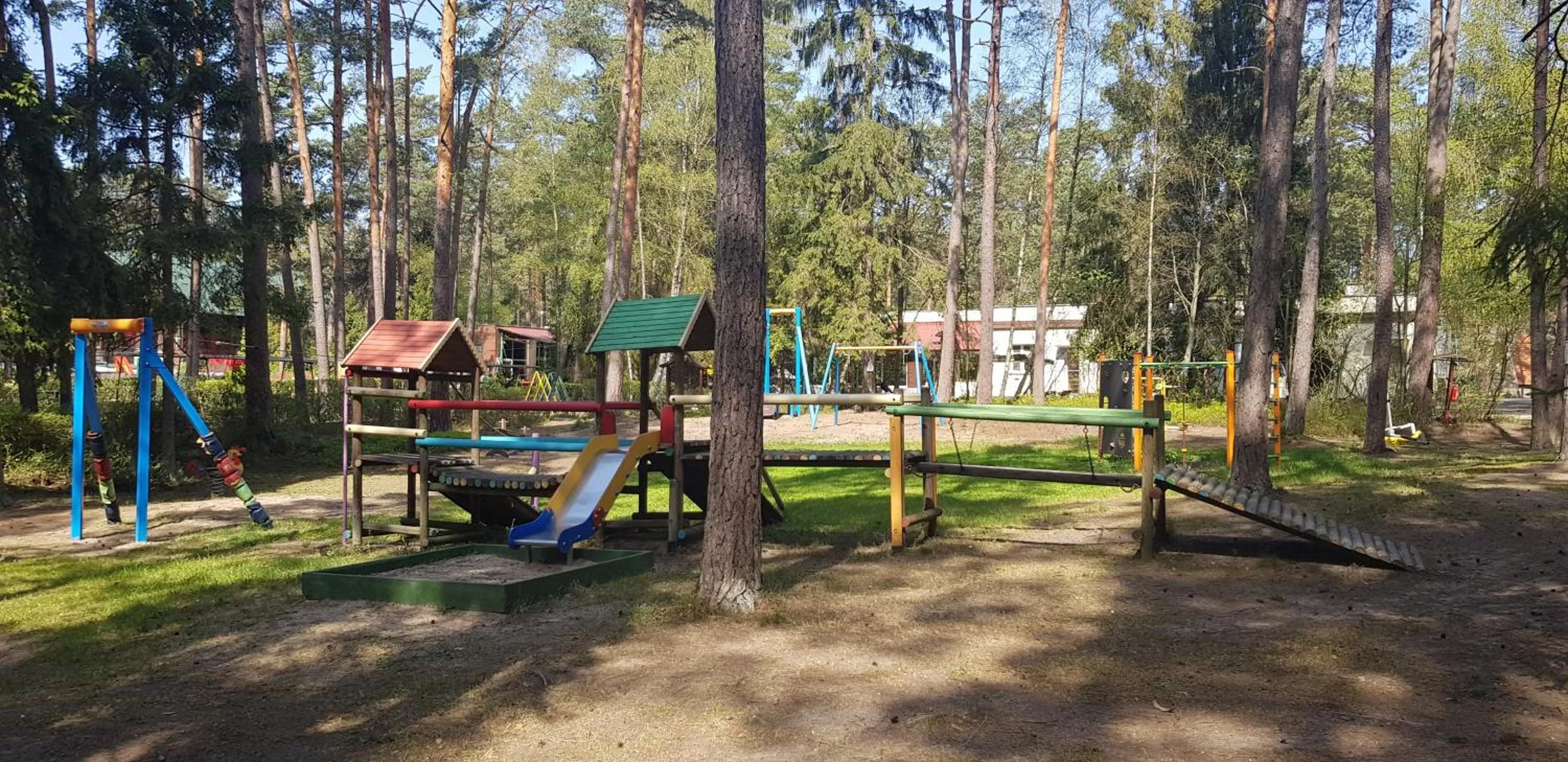 Children play ground in O.W. Krakus II - Domki i Pokoje