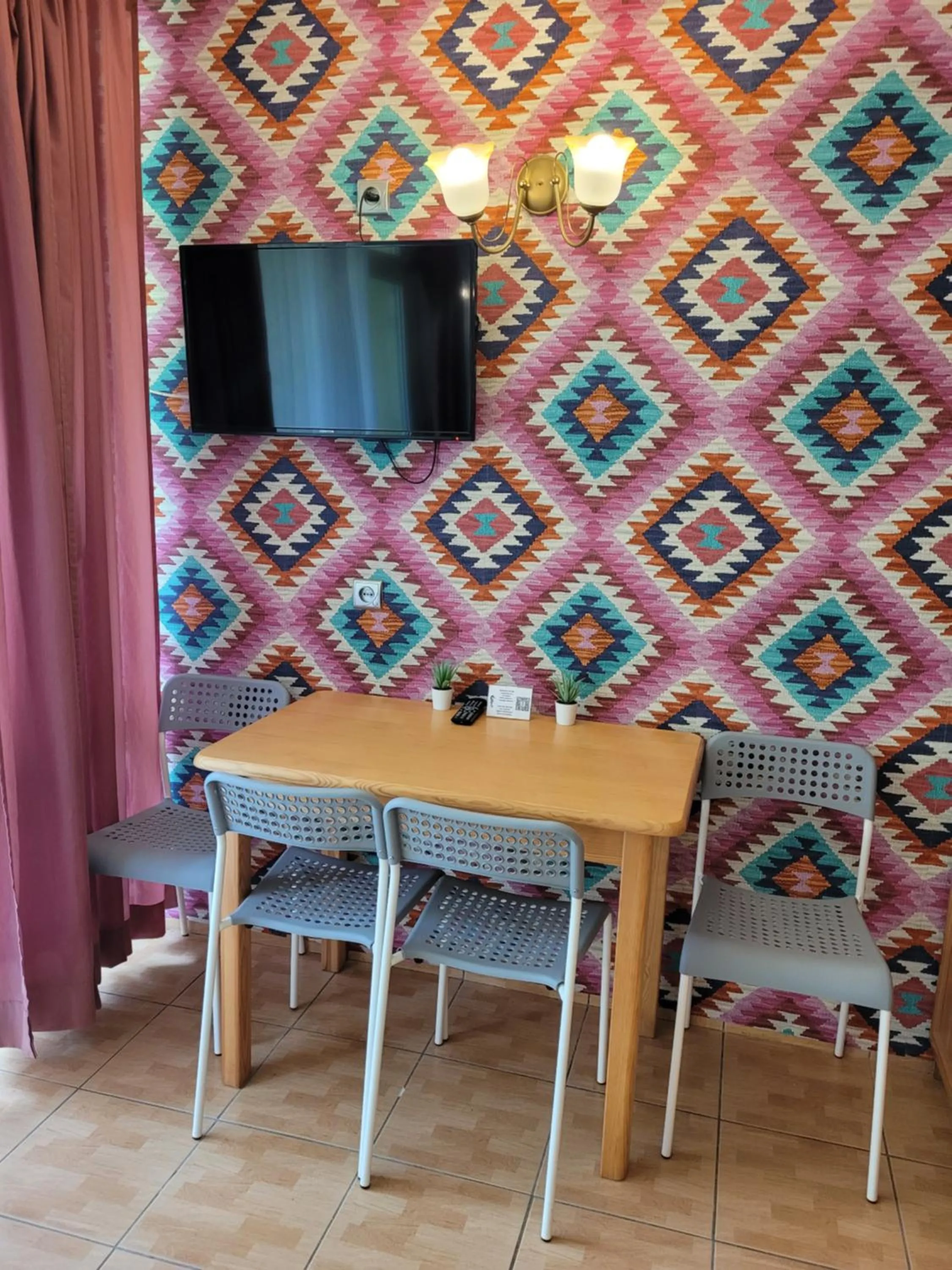 O.W. Krakus II - Domki i Pokoje