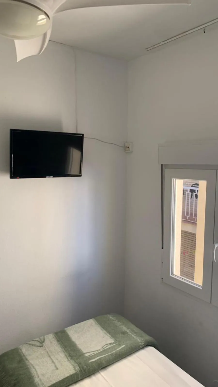 TV and multimedia, Bed in Casa de Huéspedes Almansa