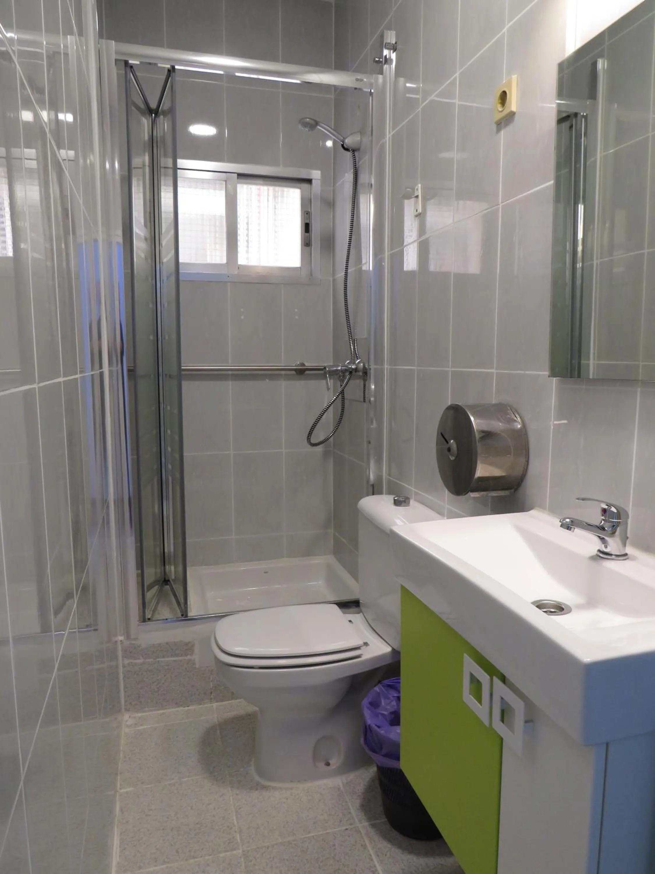 Bathroom in Casa de Huéspedes Almansa