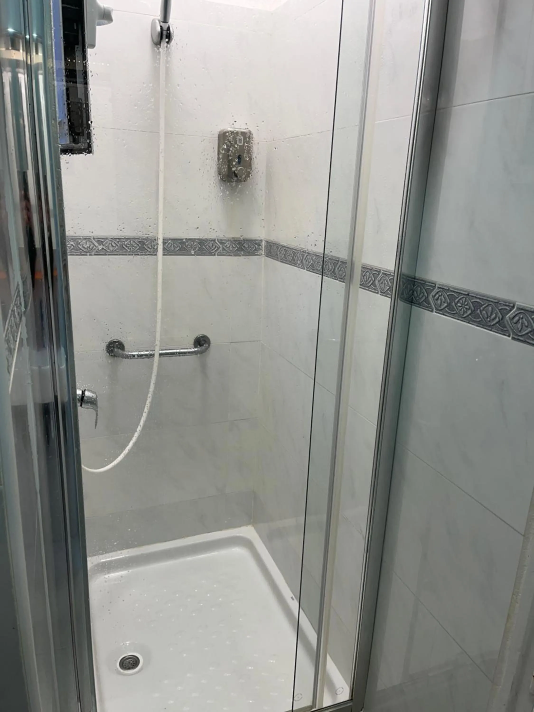 Shower in Casa de Huéspedes Almansa