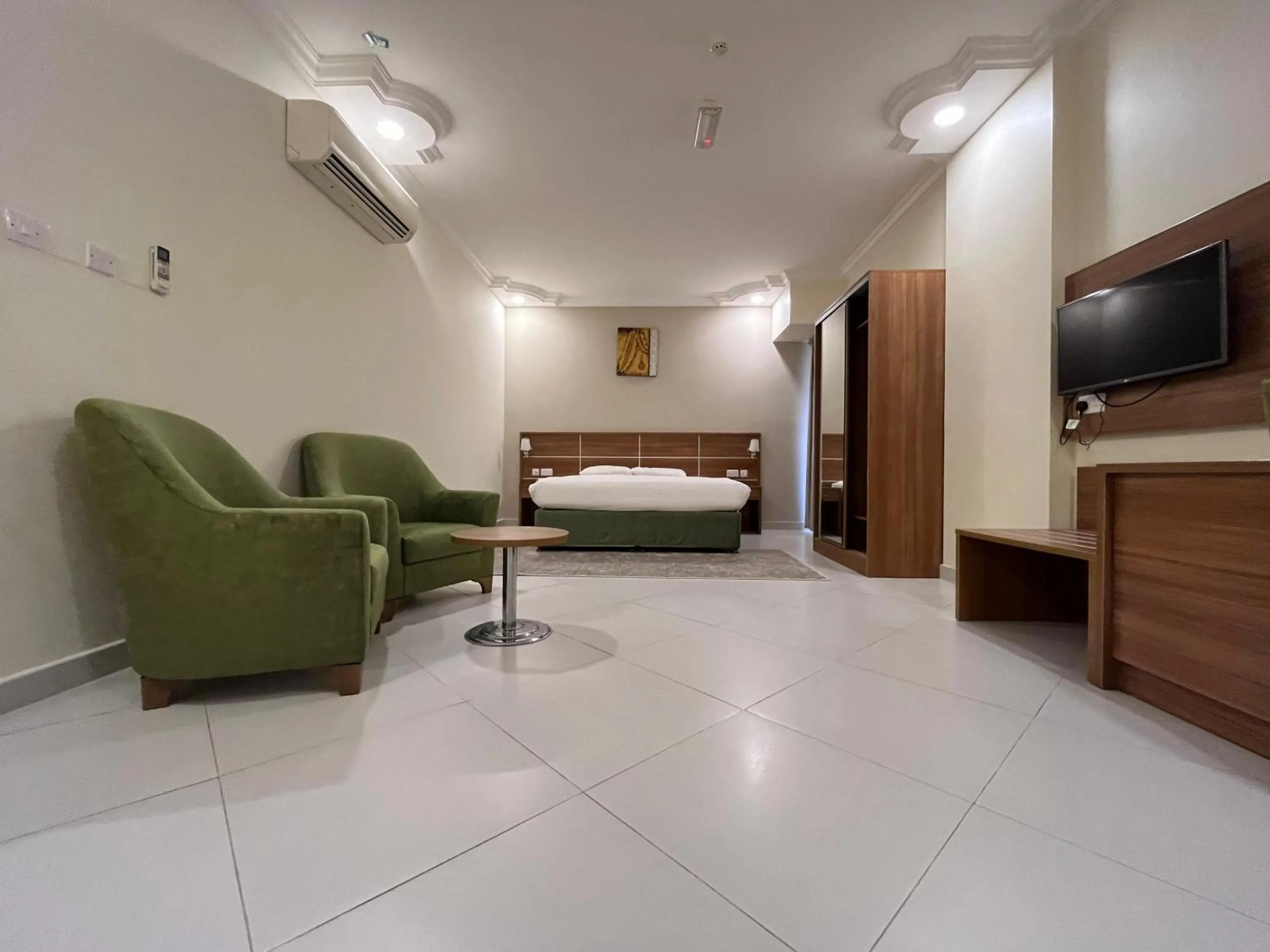 Bed in Muscat Hills Hotel