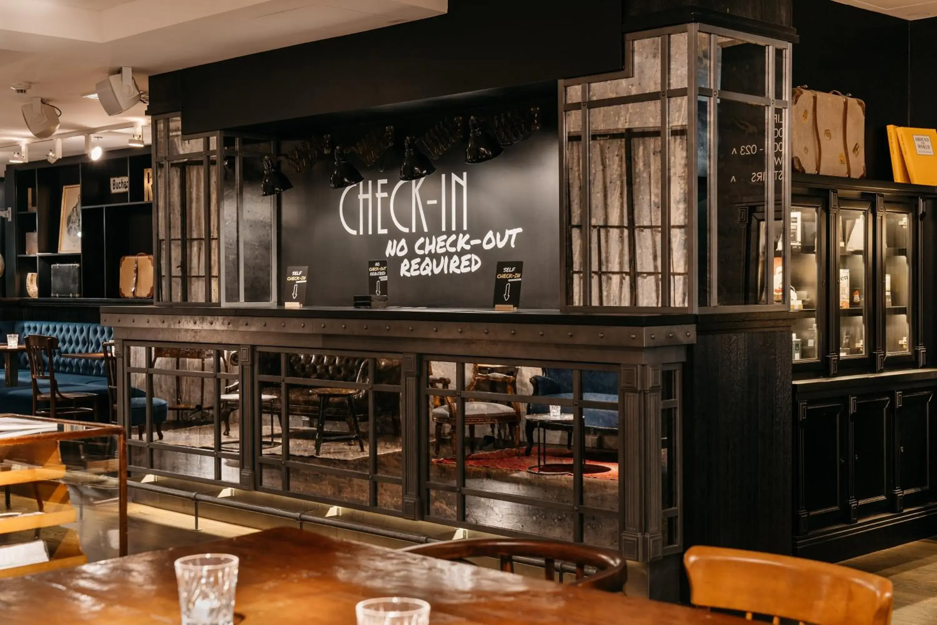 Lounge or bar in Ruby Lissi Hotel Vienna Lounge or bar in Ruby Lissi Hotel Vienna