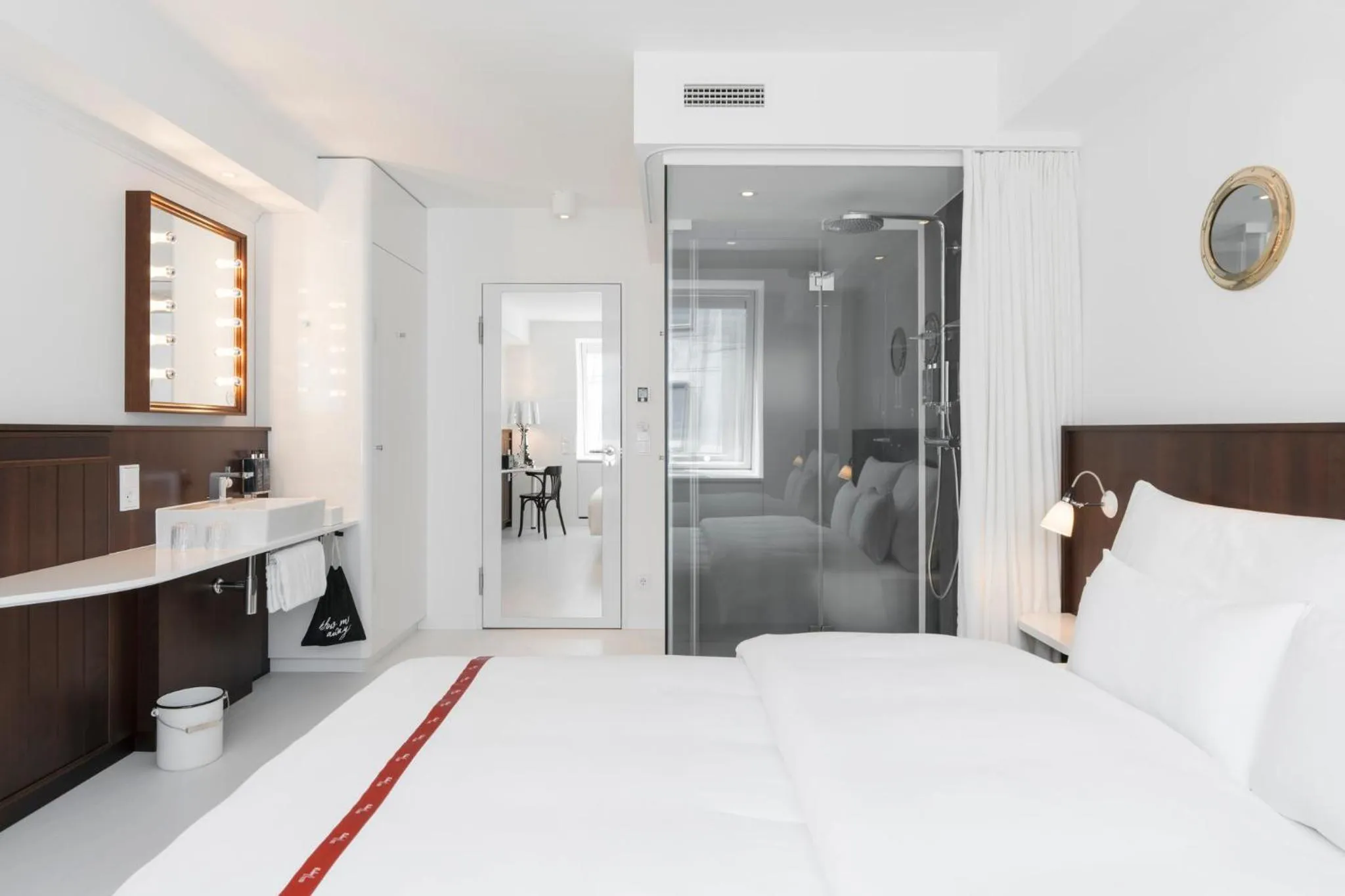 Photo of the whole room, Bed in Ruby Lissi Hotel Vienna