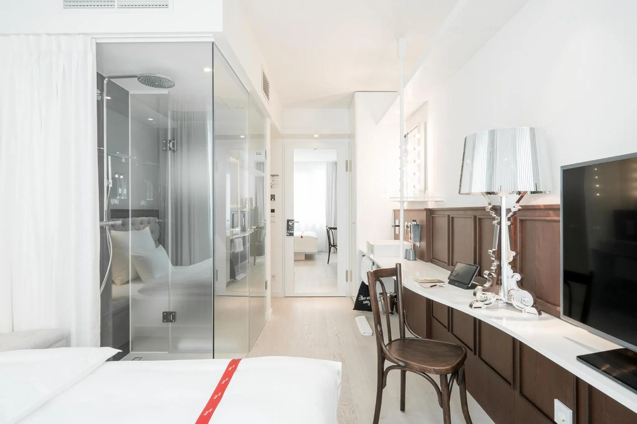 Photo of the whole room, Bed in Ruby Lissi Hotel Vienna