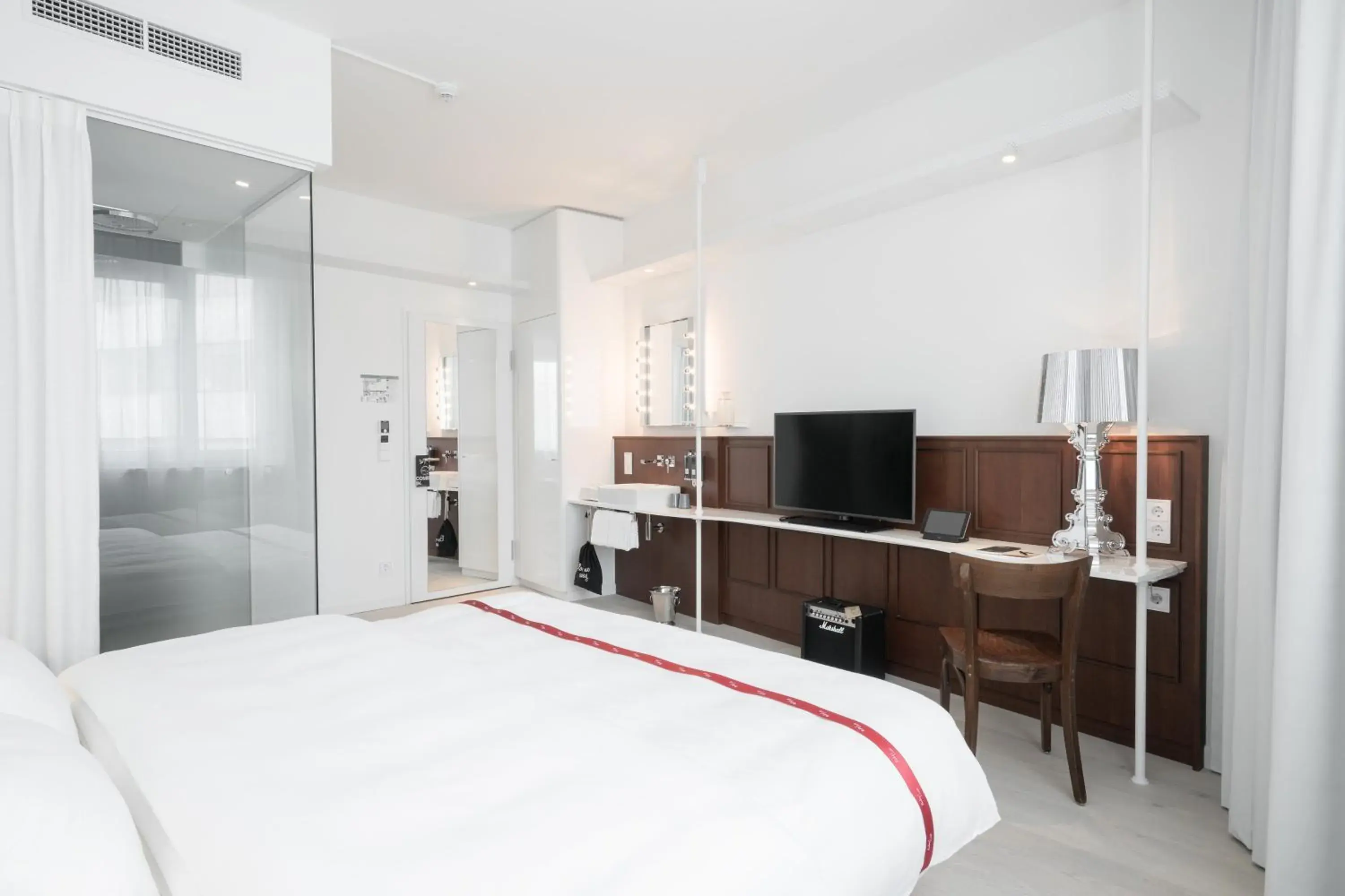 Photo of the whole room, Bed in Ruby Lissi Hotel Vienna Photo of the whole room, Bed in Ruby Lissi Hotel Vienna