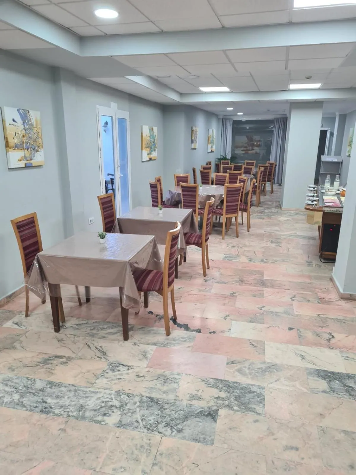 Dining area in Hotel Trafalgar