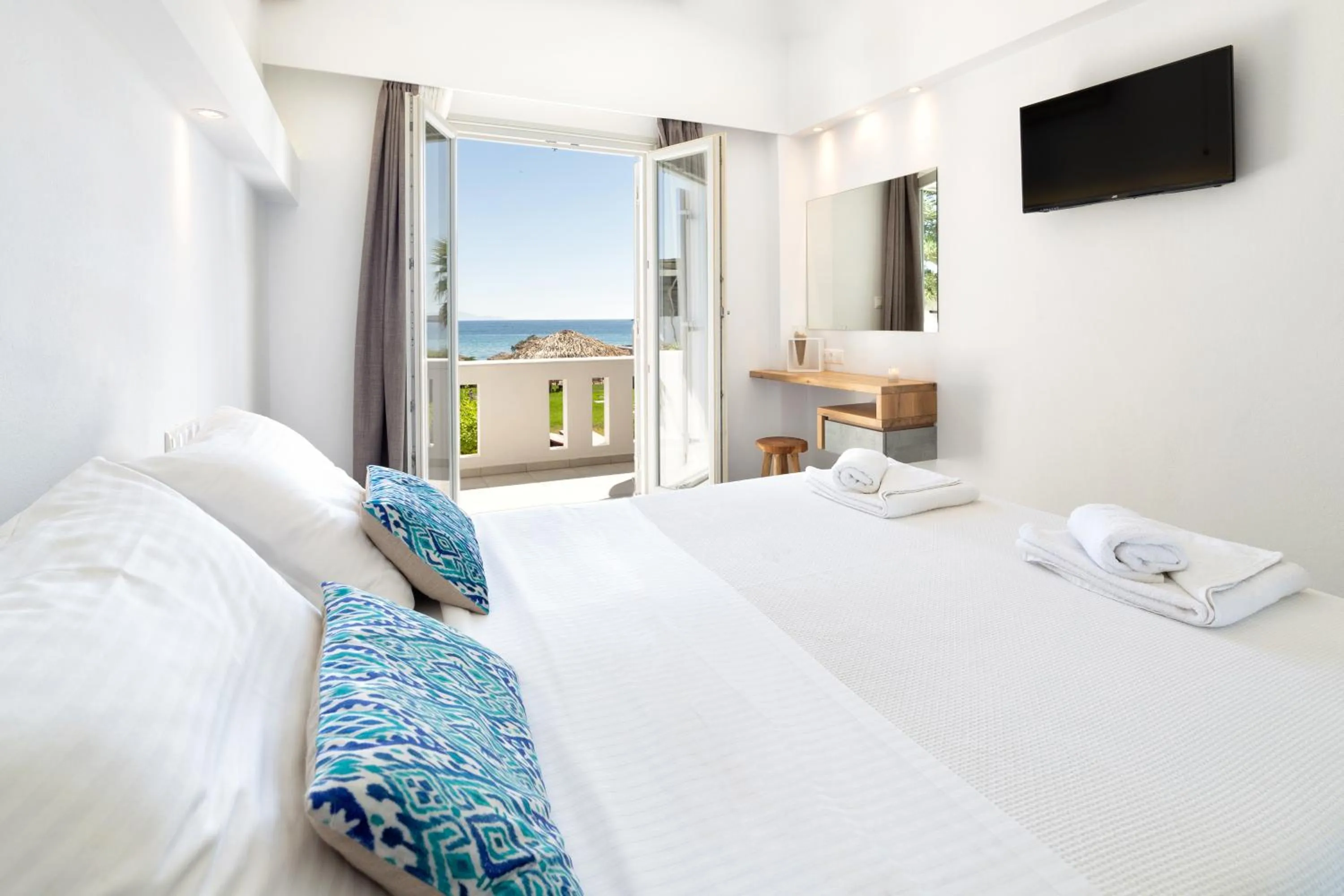 Bed in Golden Beach Hotel