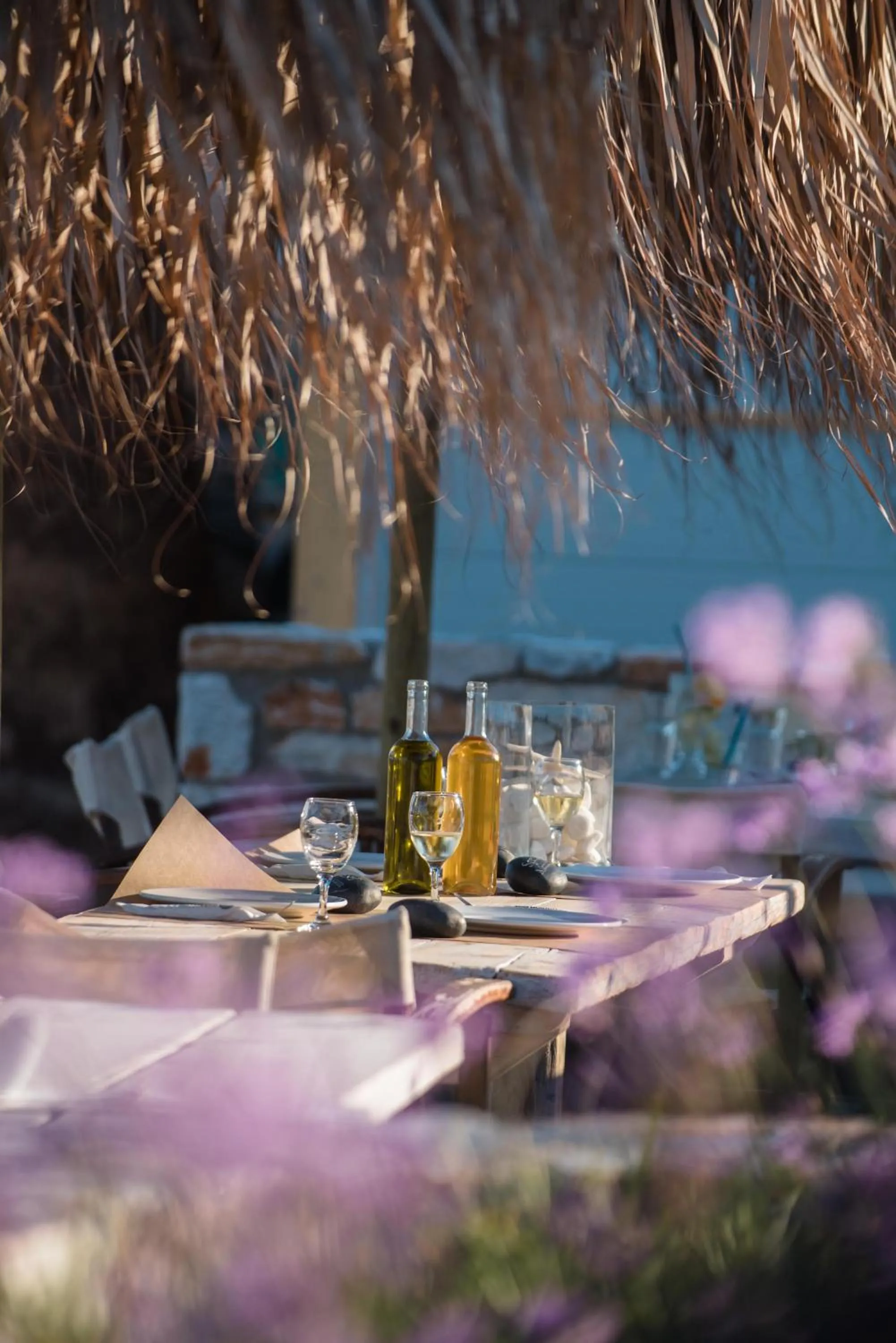 Restaurant/places to eat in Golden Beach Hotel