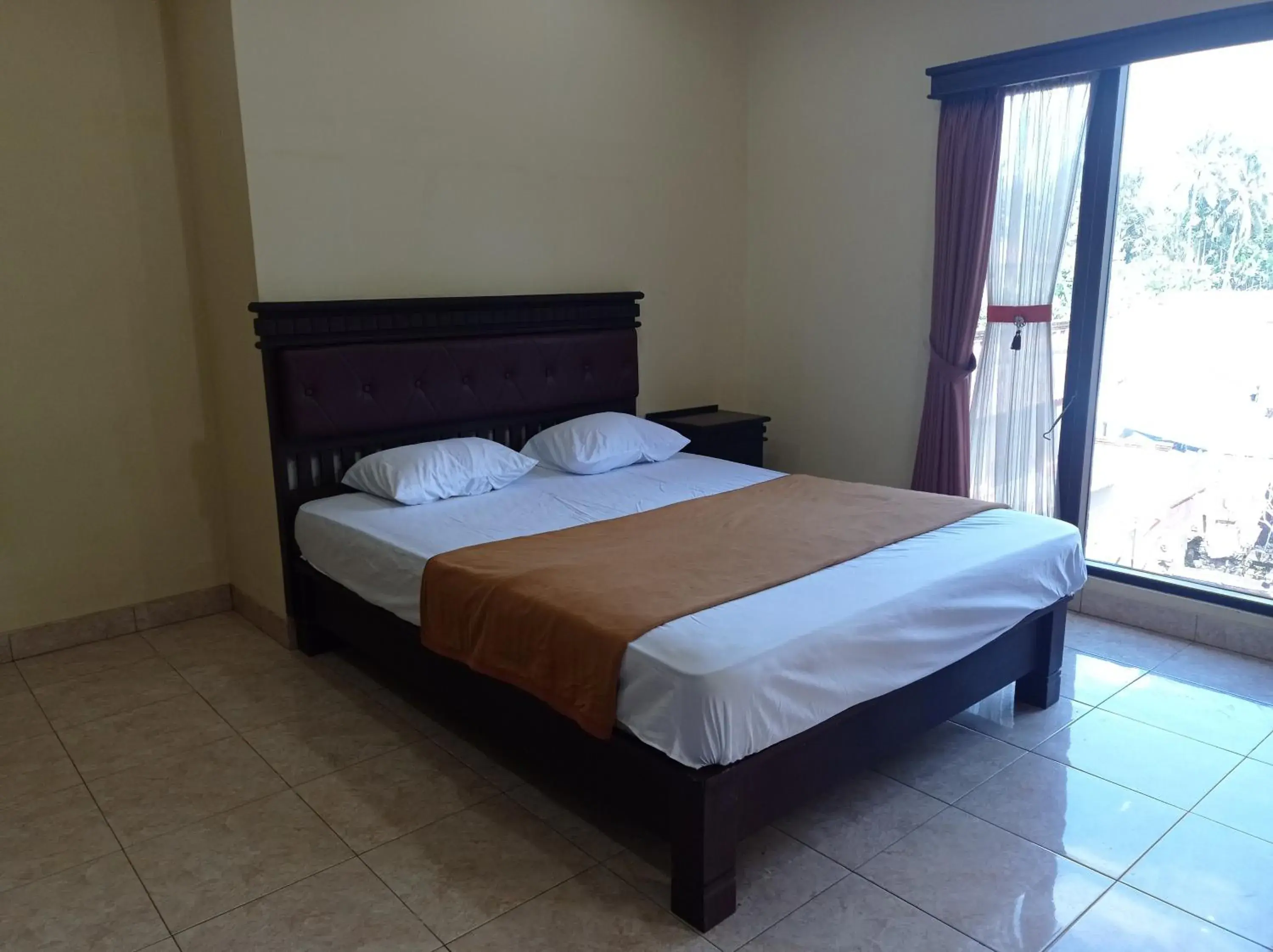 Hotel Mawar Sari Mitra RedDoorz Hotel Mawar Sari Mitra RedDoorz